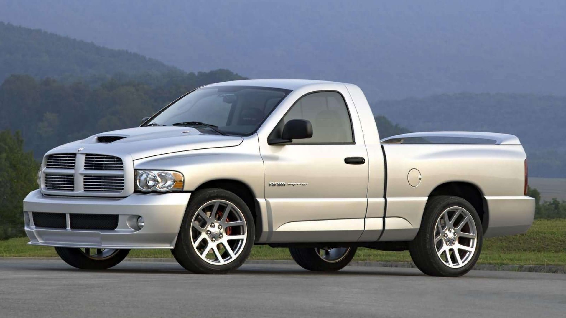 Dodge Ram SRT-10 side profile