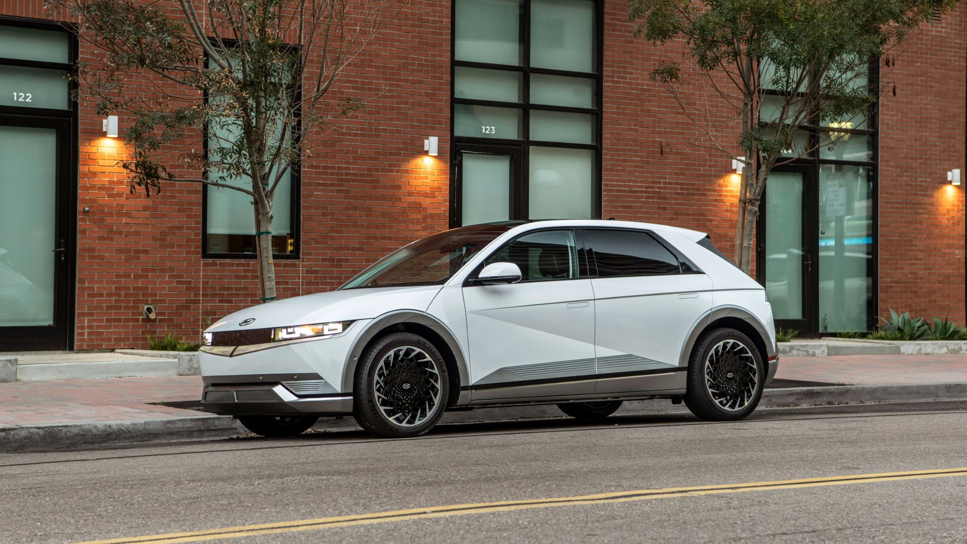 2022 Ioniq 5 Exterior Parked On Side Of A Building