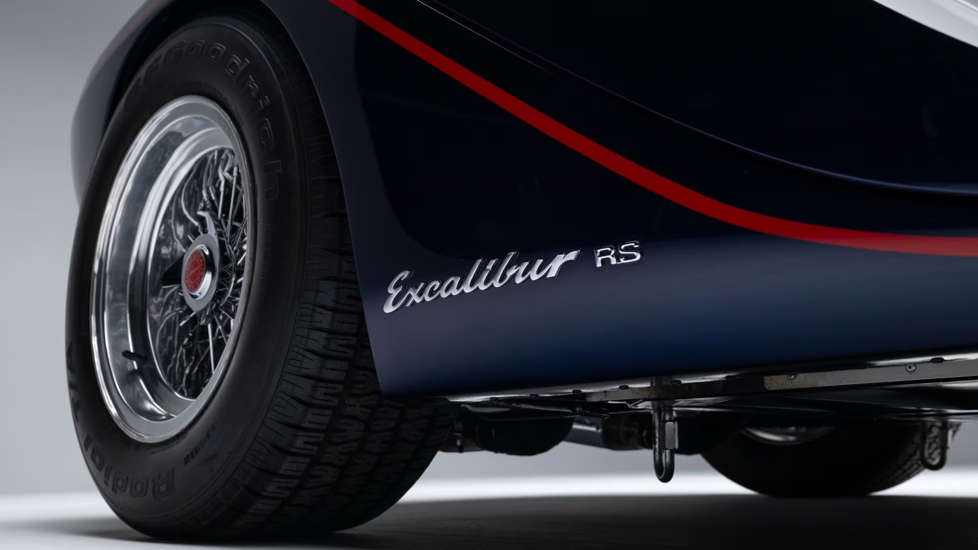 1962 Excalibur RS Roadster closeup of badge