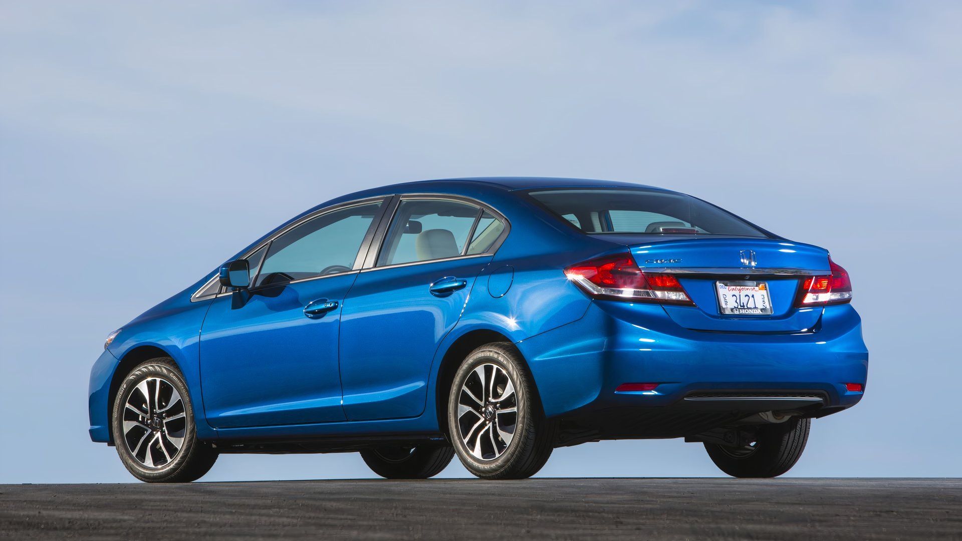 2015 Civic Sedan Rear Three Quarter