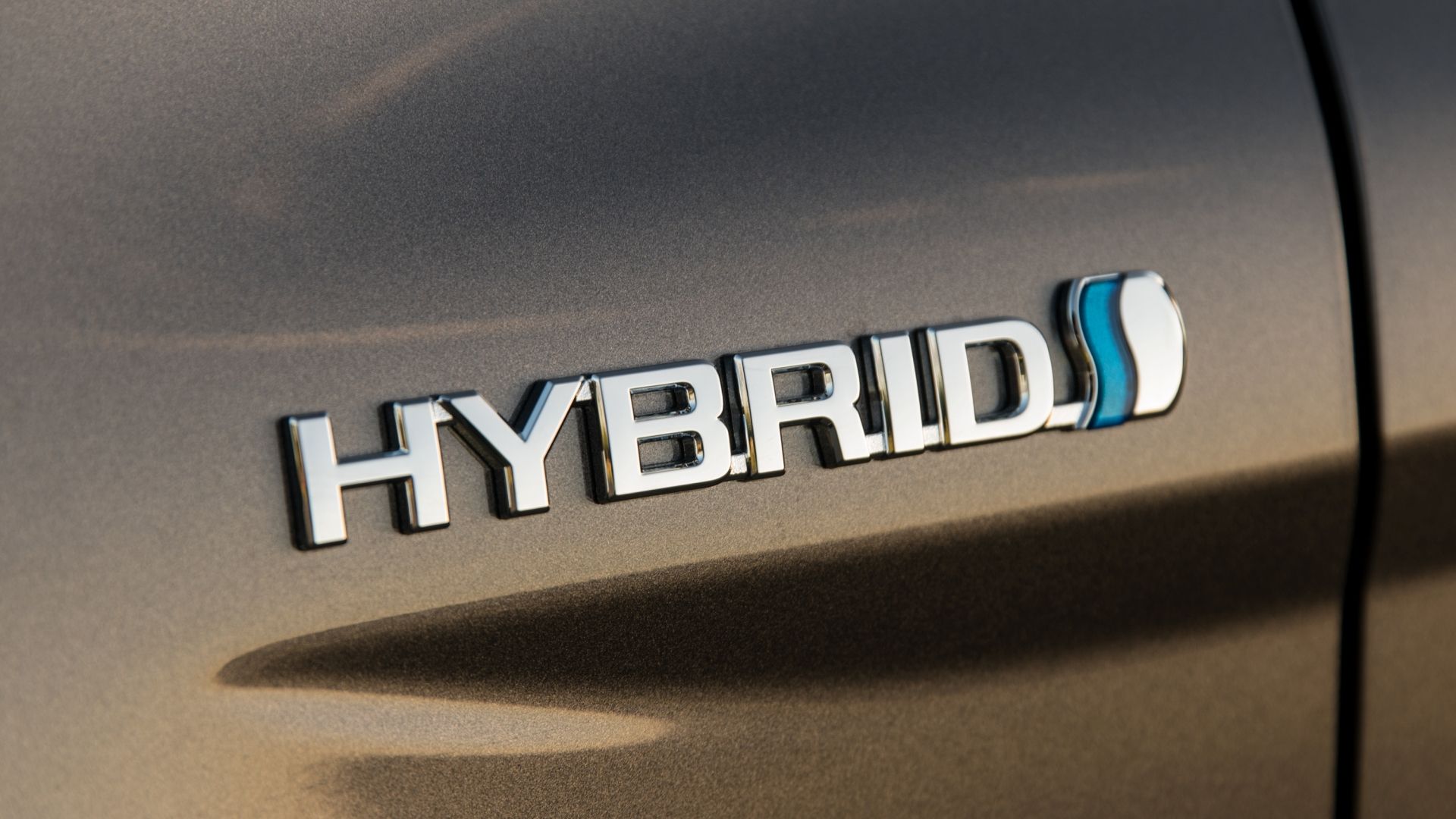 2019 Toyota Camry Hybrid Badge