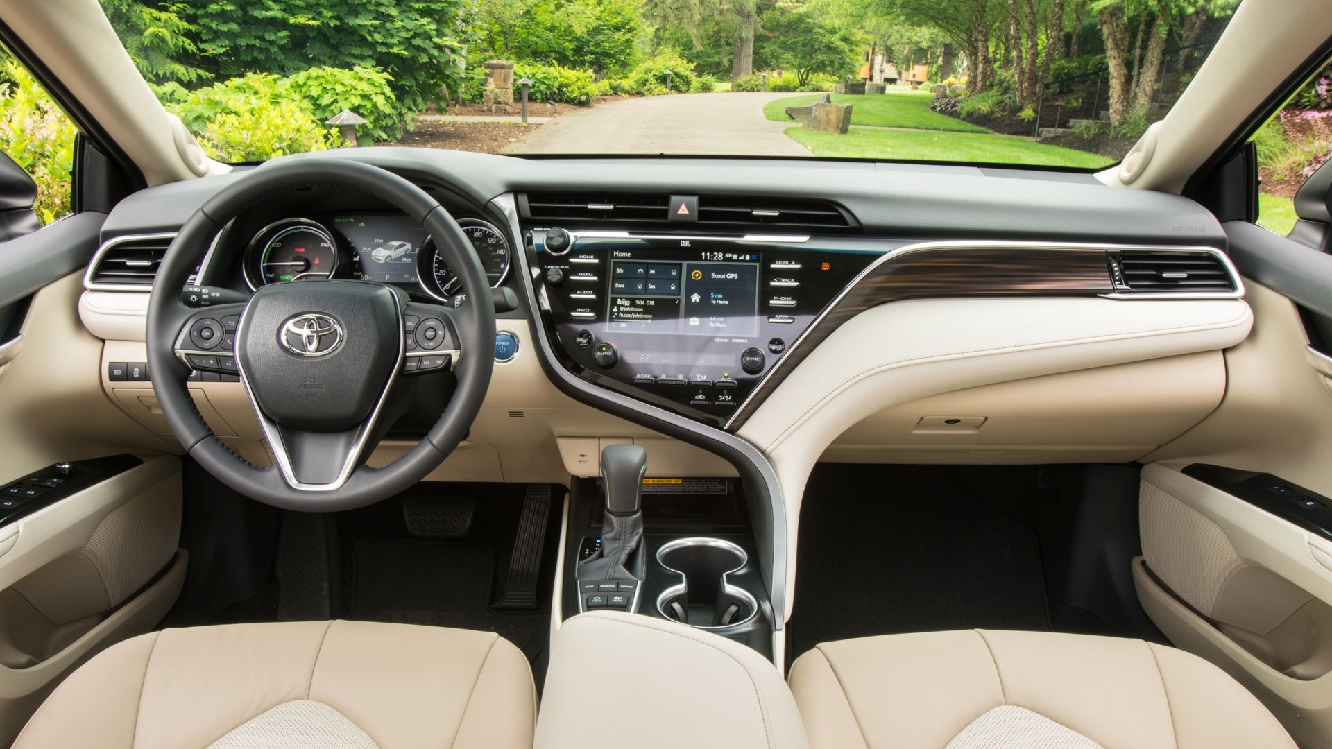 2019 Toyota Camry Hybrid Profile 02