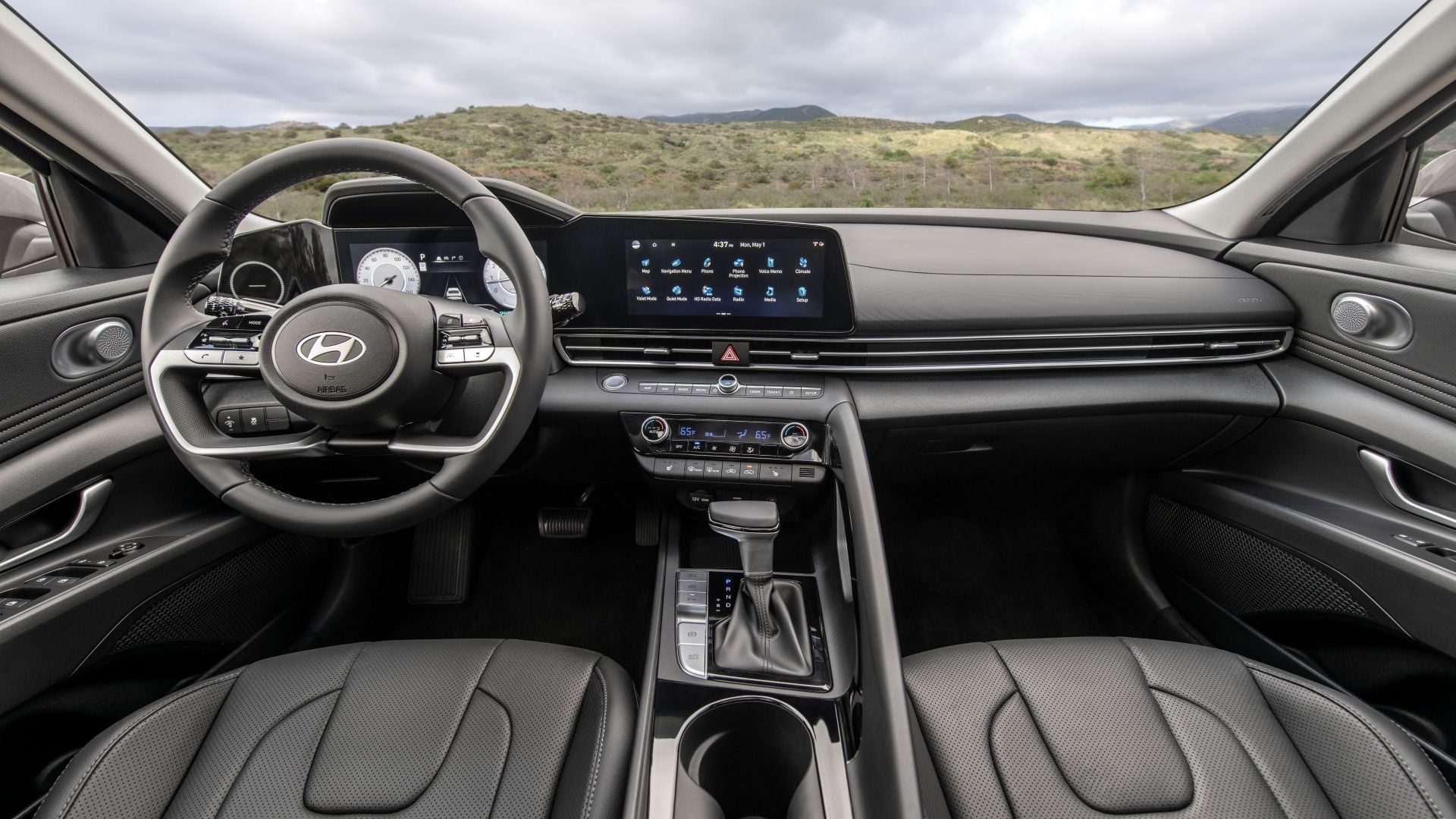 2025 Hyundai Elantra Hybrid Interior