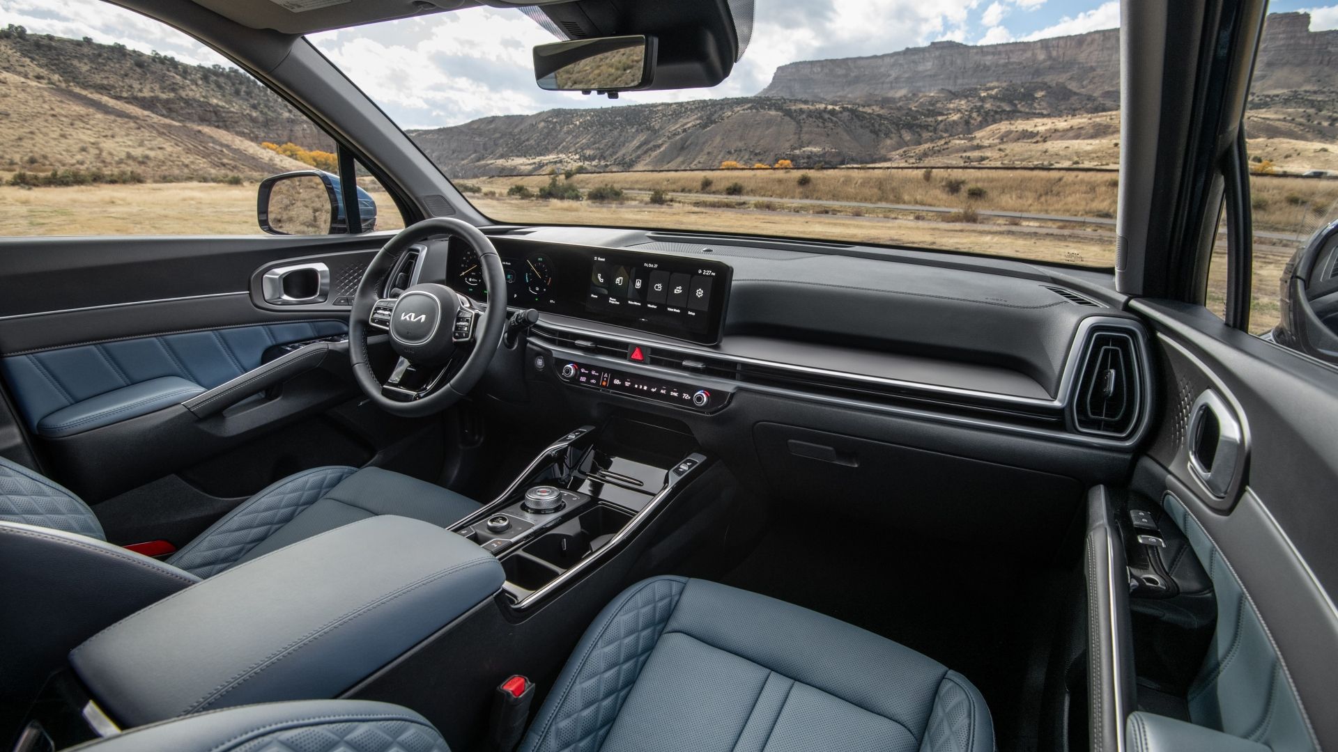 2025 Kia Sorento Hybrid Interior