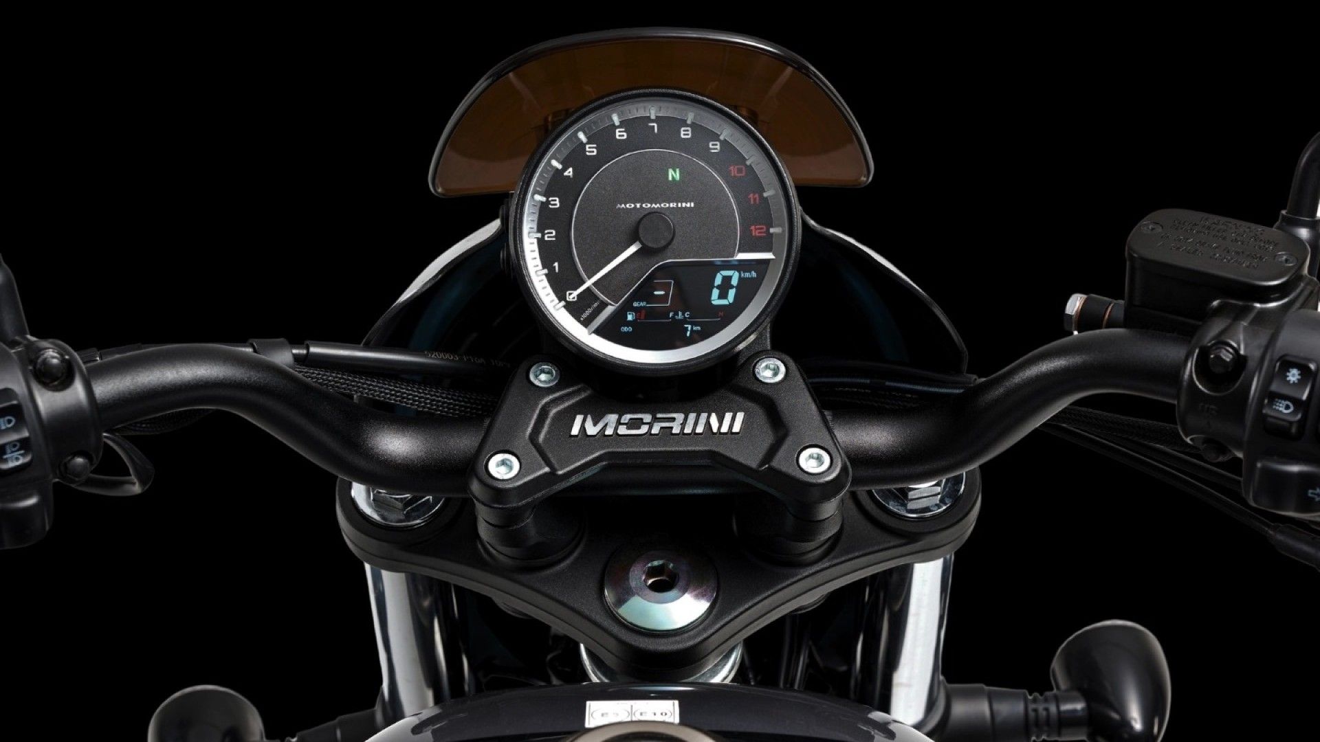 2025 Moto Morini Calibro 700 Bagger instrument cluster