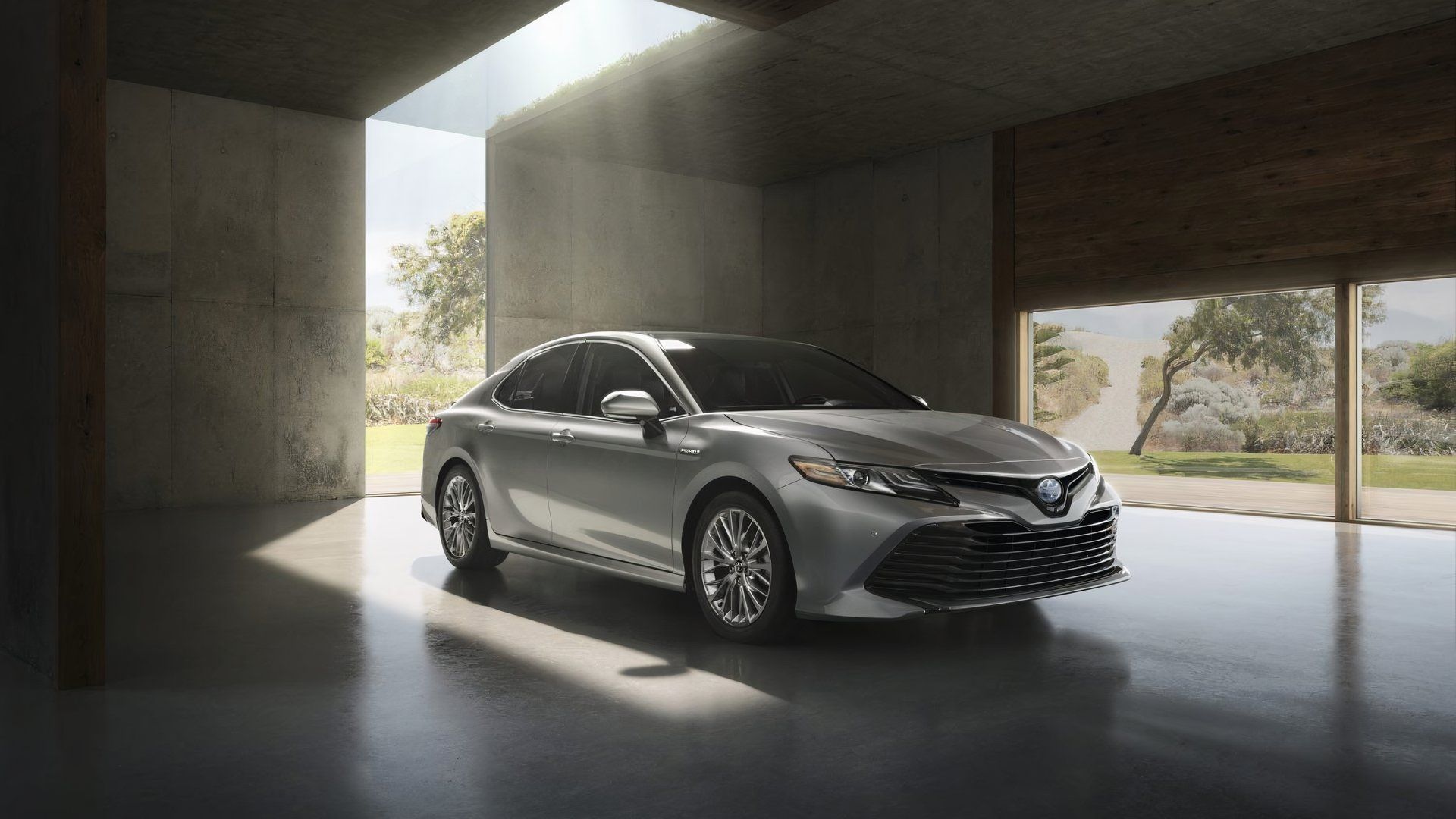 Front 3/4 shot of a 2018 Toyota Camry