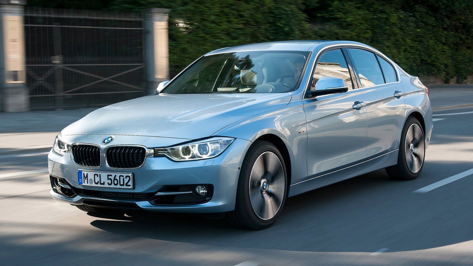 gray 2013 BMW ActiveHybrid 3