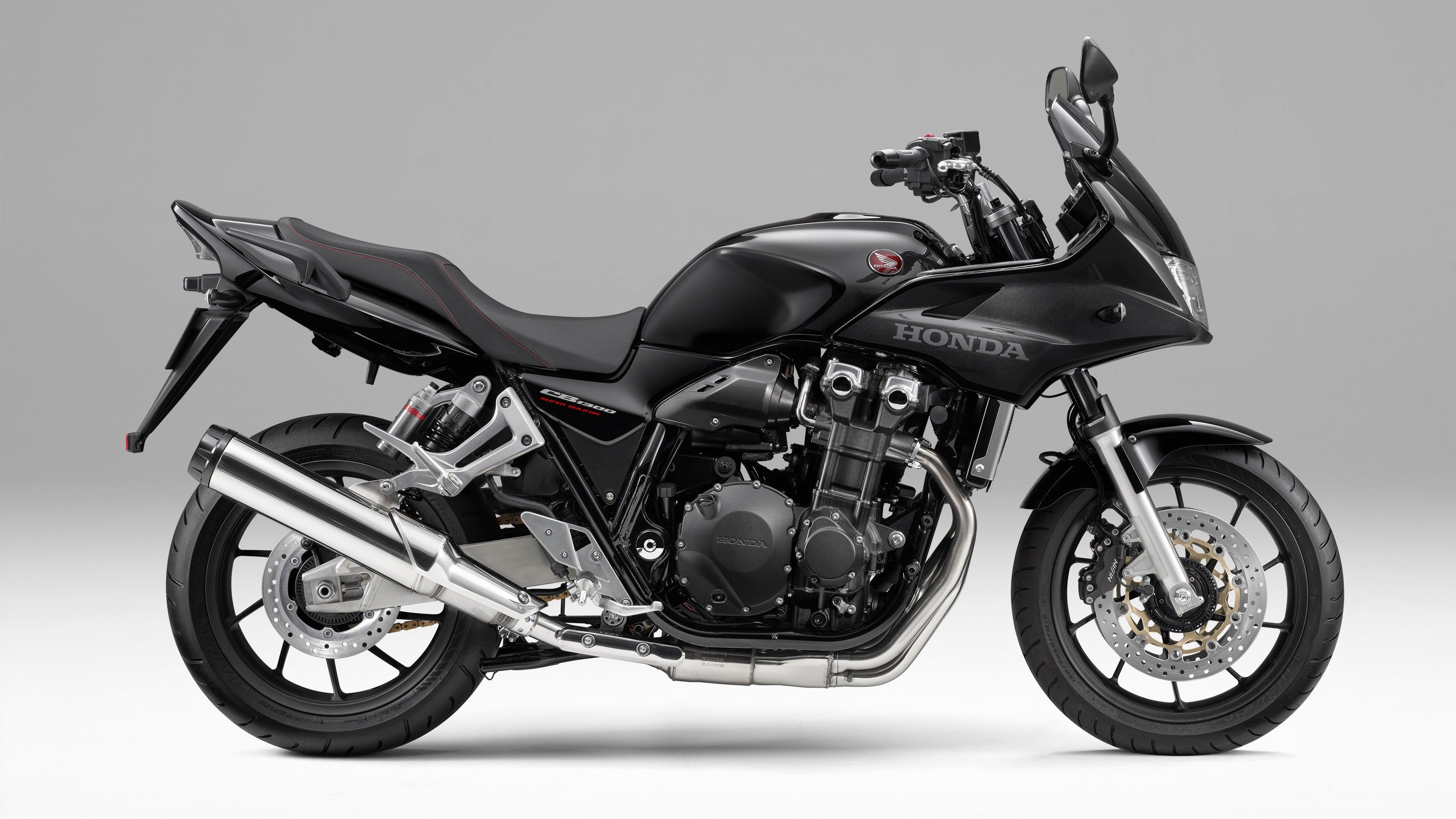 ホンダ　CB1300  SUPER FOUR ホンダ（HONDA）2019年 CB1300 SUPER FOUR SP・追加のカタログ