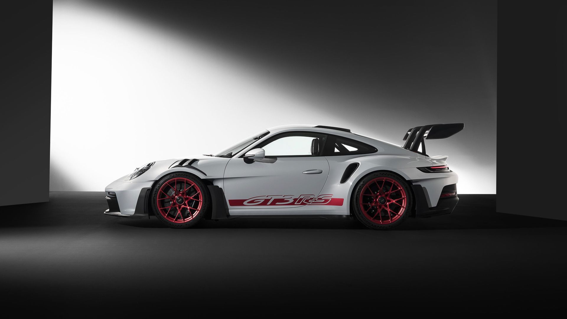 Porsche 911 GT3 RS-9-1