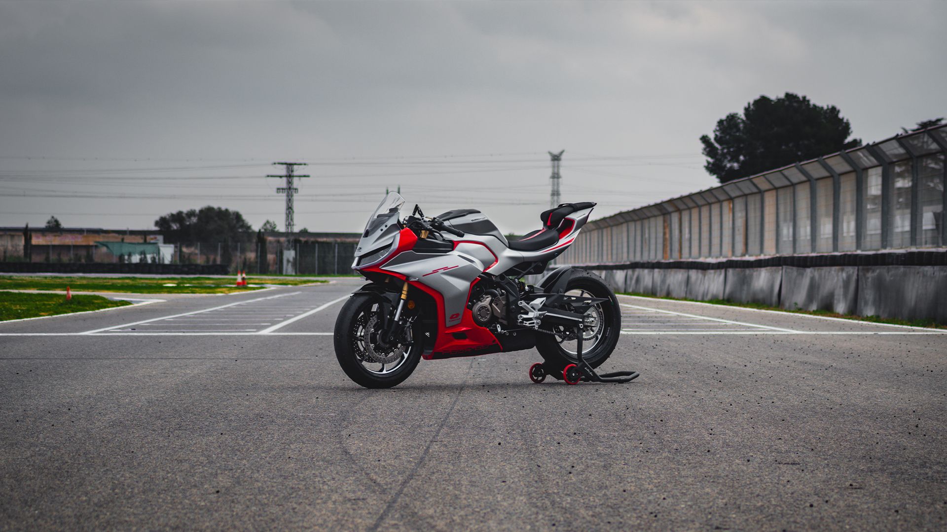 The Kawasaki Ninja ZX-4R Has A New Nemesis From China