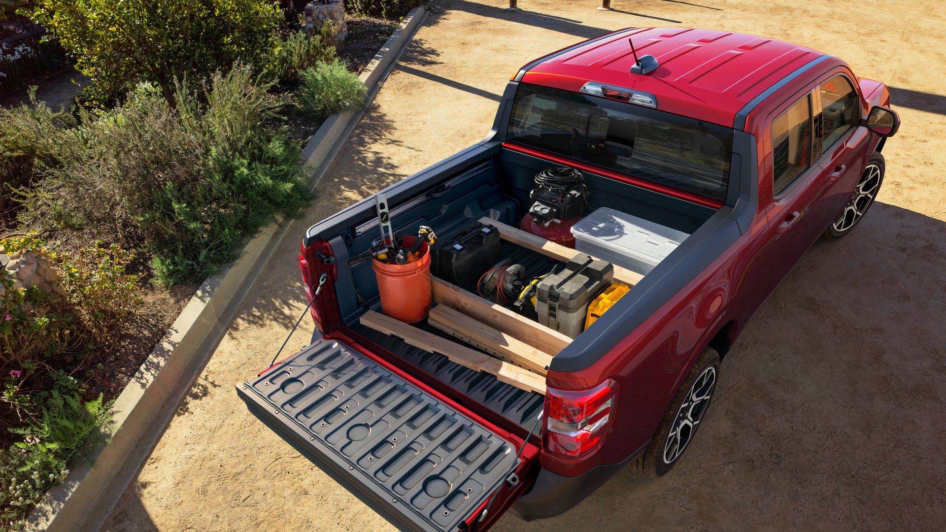 2025 Ford Maverick Lariat FLEXBED