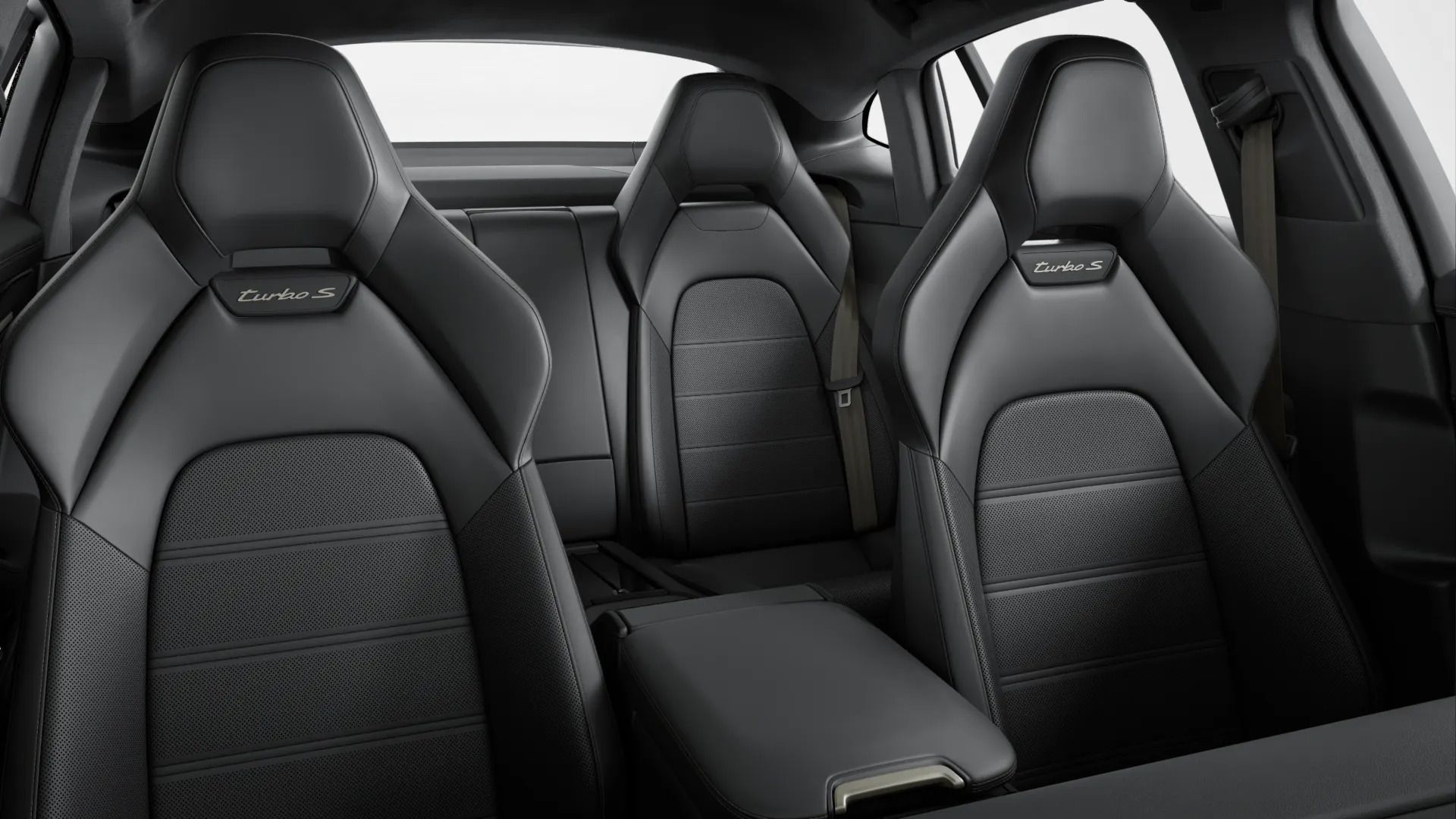 2025 Porsche Panamera Turbo S E-Hybrid 1