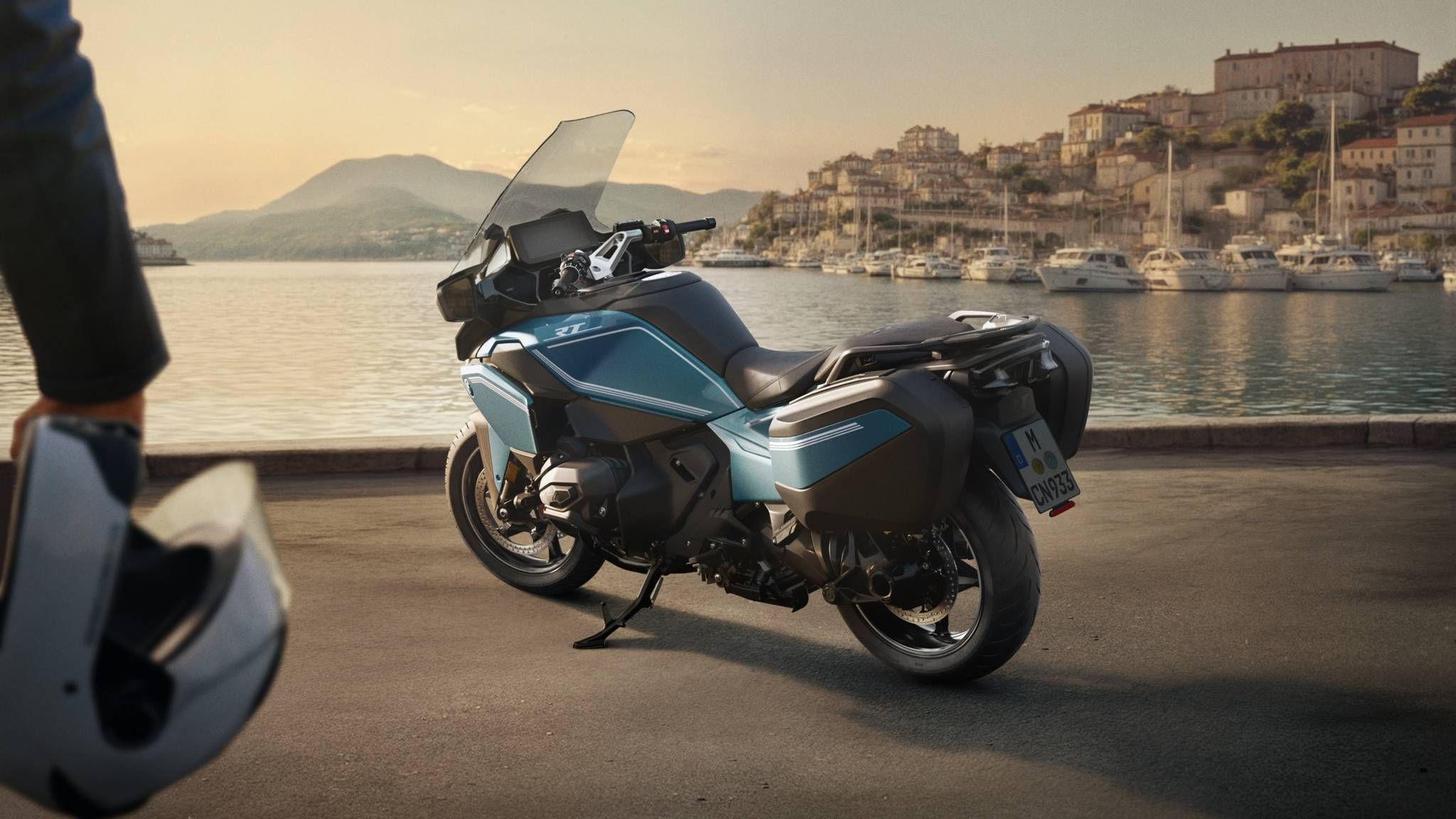 2026 BMW R 1300 RT Saddlebags