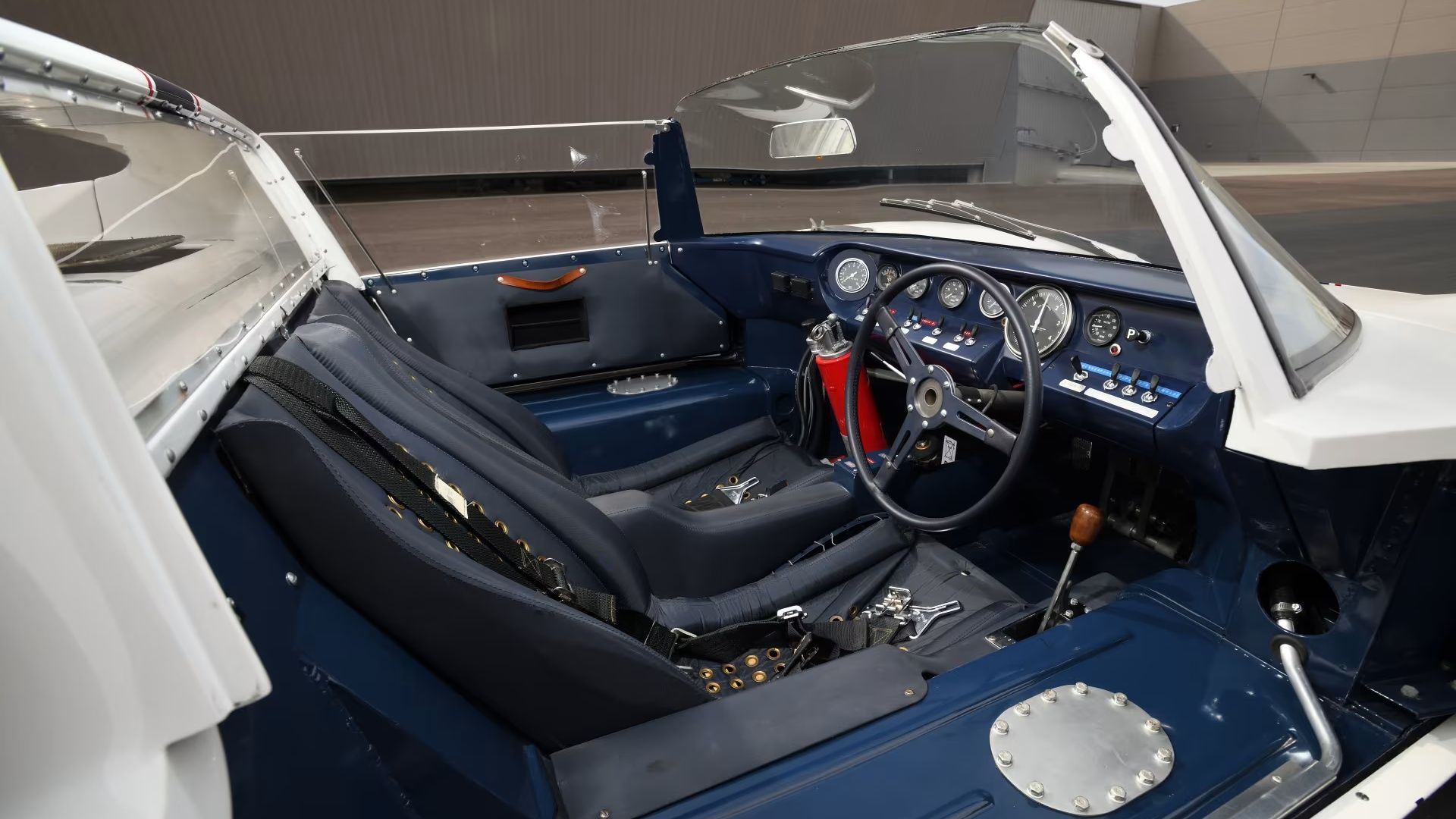 1965 Ford GT40 Roadster Interieur 