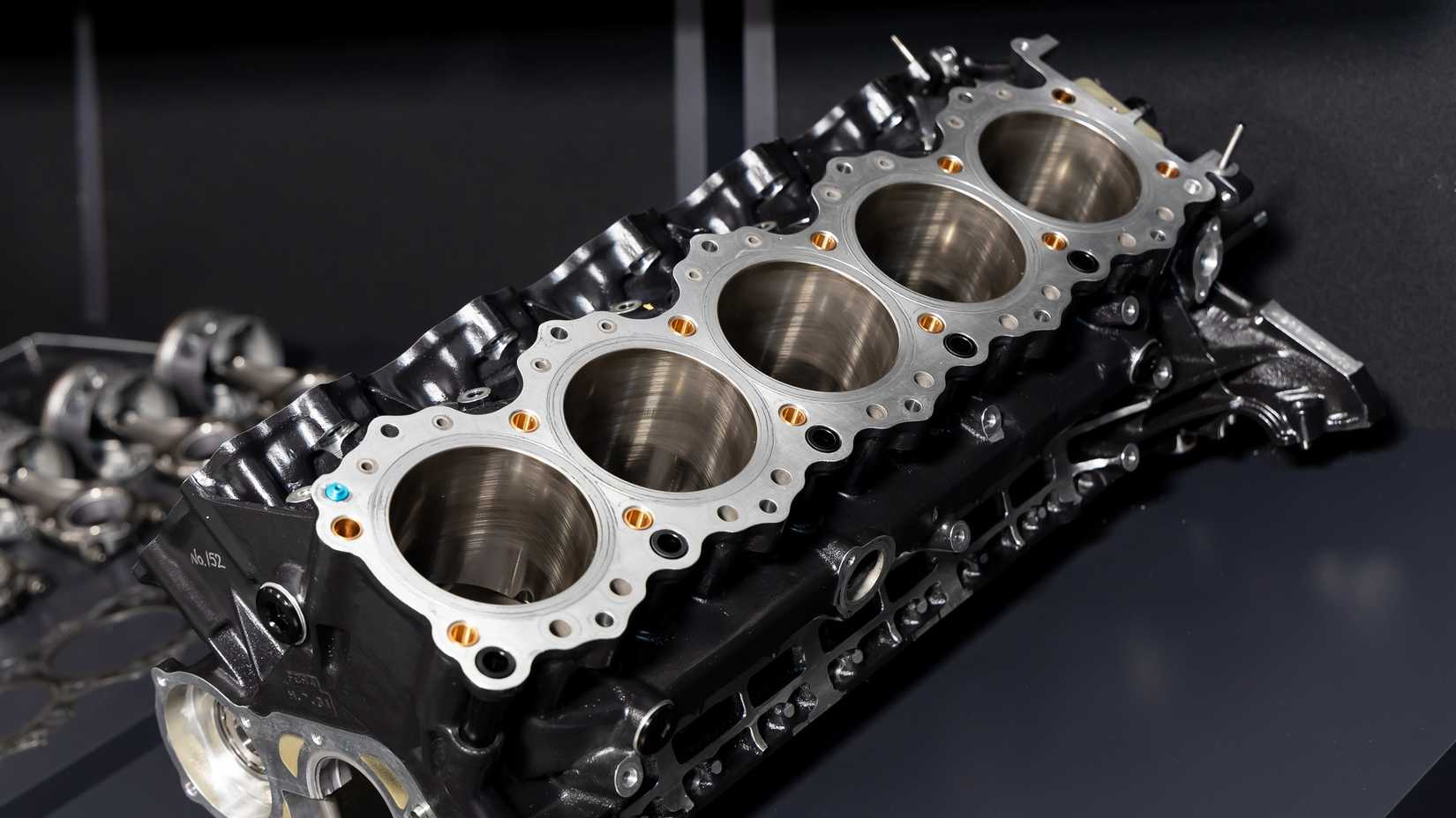 F1 - Retour du moteur V10 : qui est pour, qui est contre F1 - Retour du moteur V10 : qui est pour, qui est contre