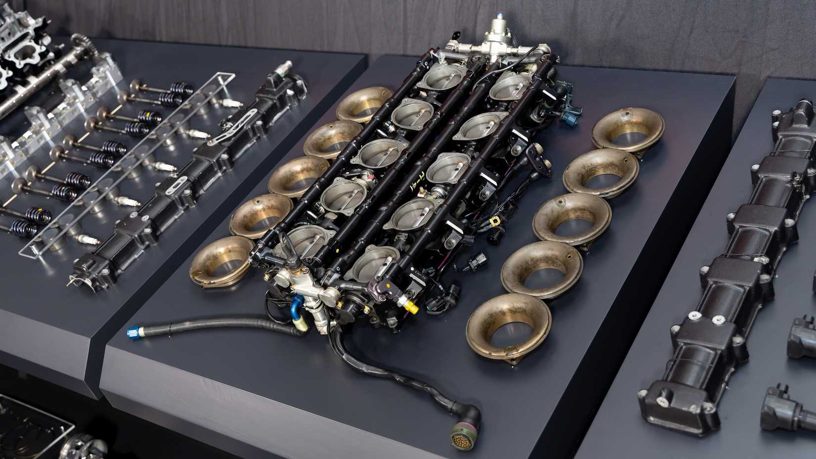 V10 Engine Internal Tracing The V10's Legacy: A History Of Power And Performance