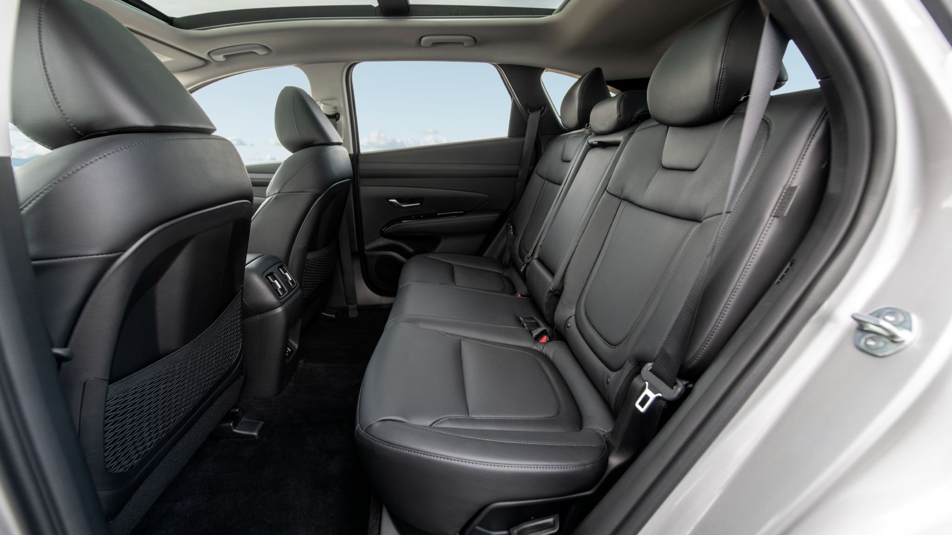 2025 Hyundai Tucson Plug-In Hybrid Interior Rear Seating