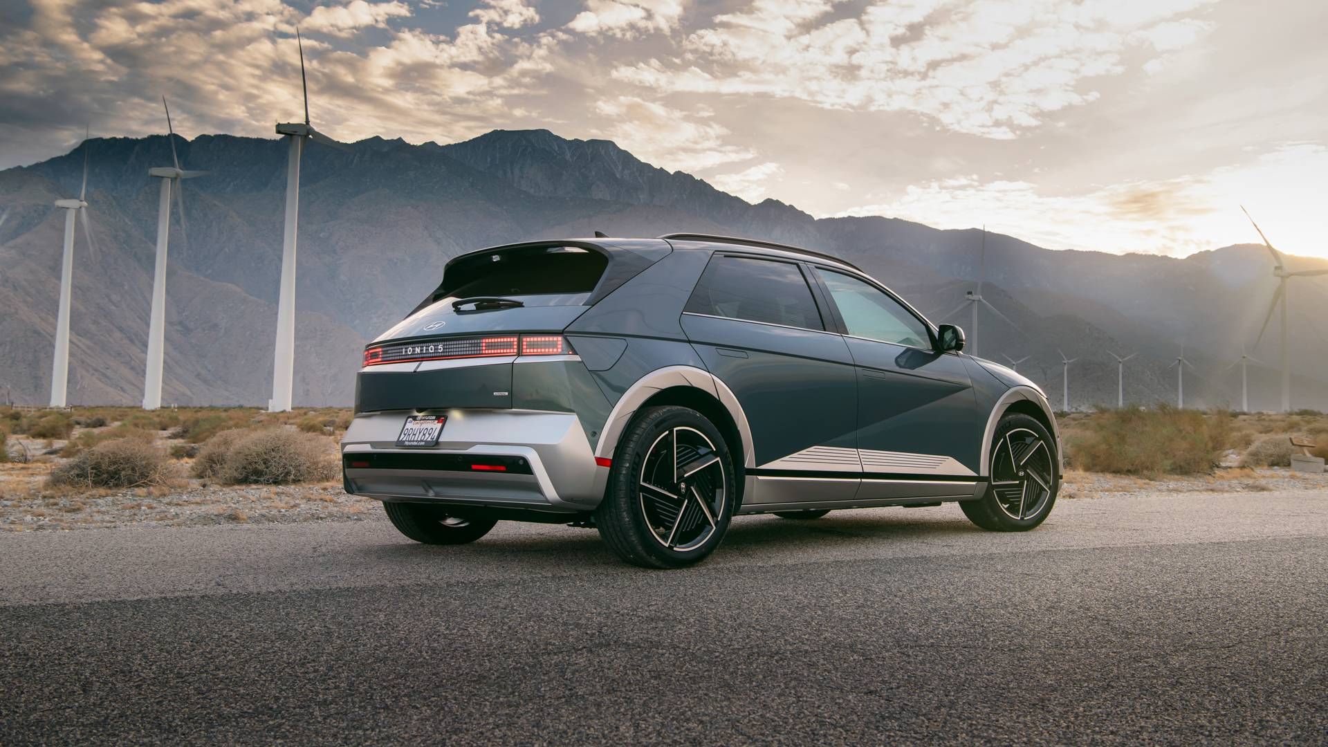 Rear 3/4 view of the 2025 Hyundai Ioniq 5 Limited AWD