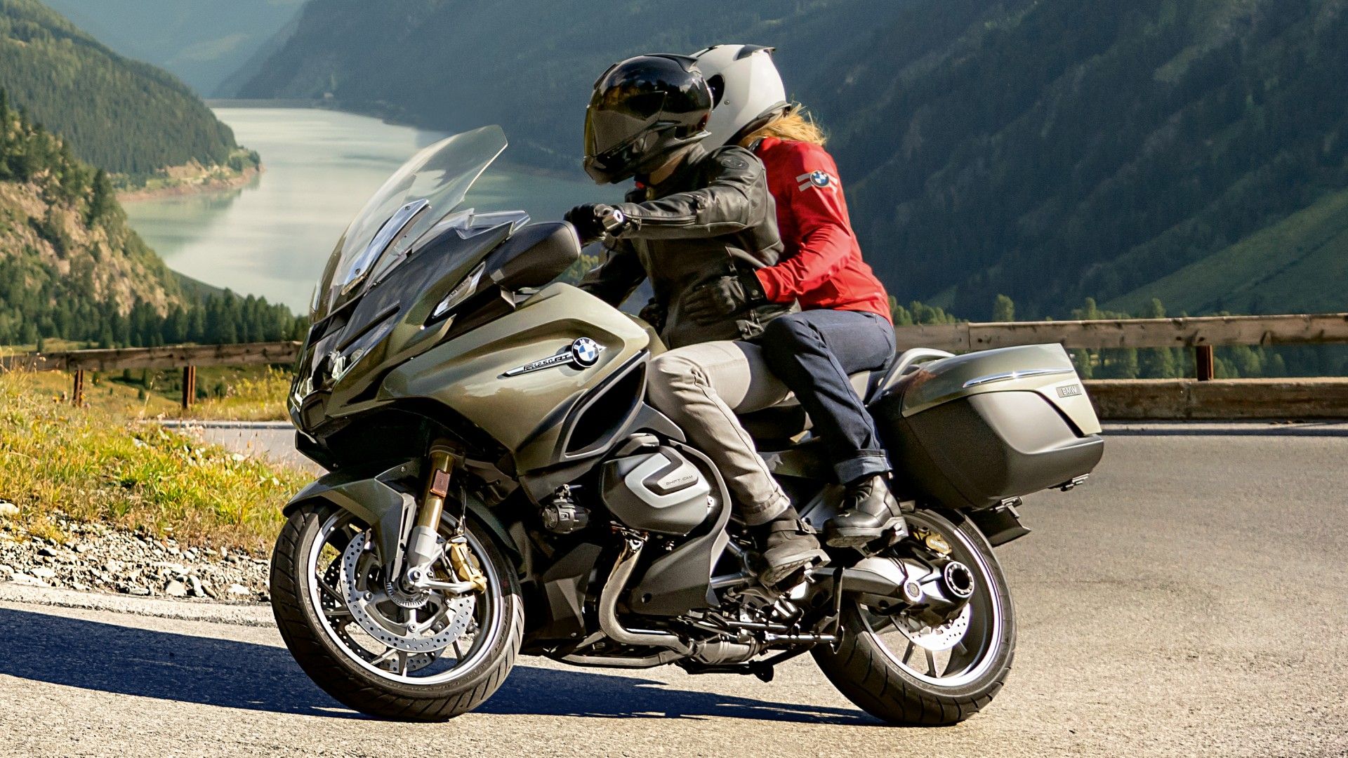 2025 BMW R 1250 RT cornering on mountain road