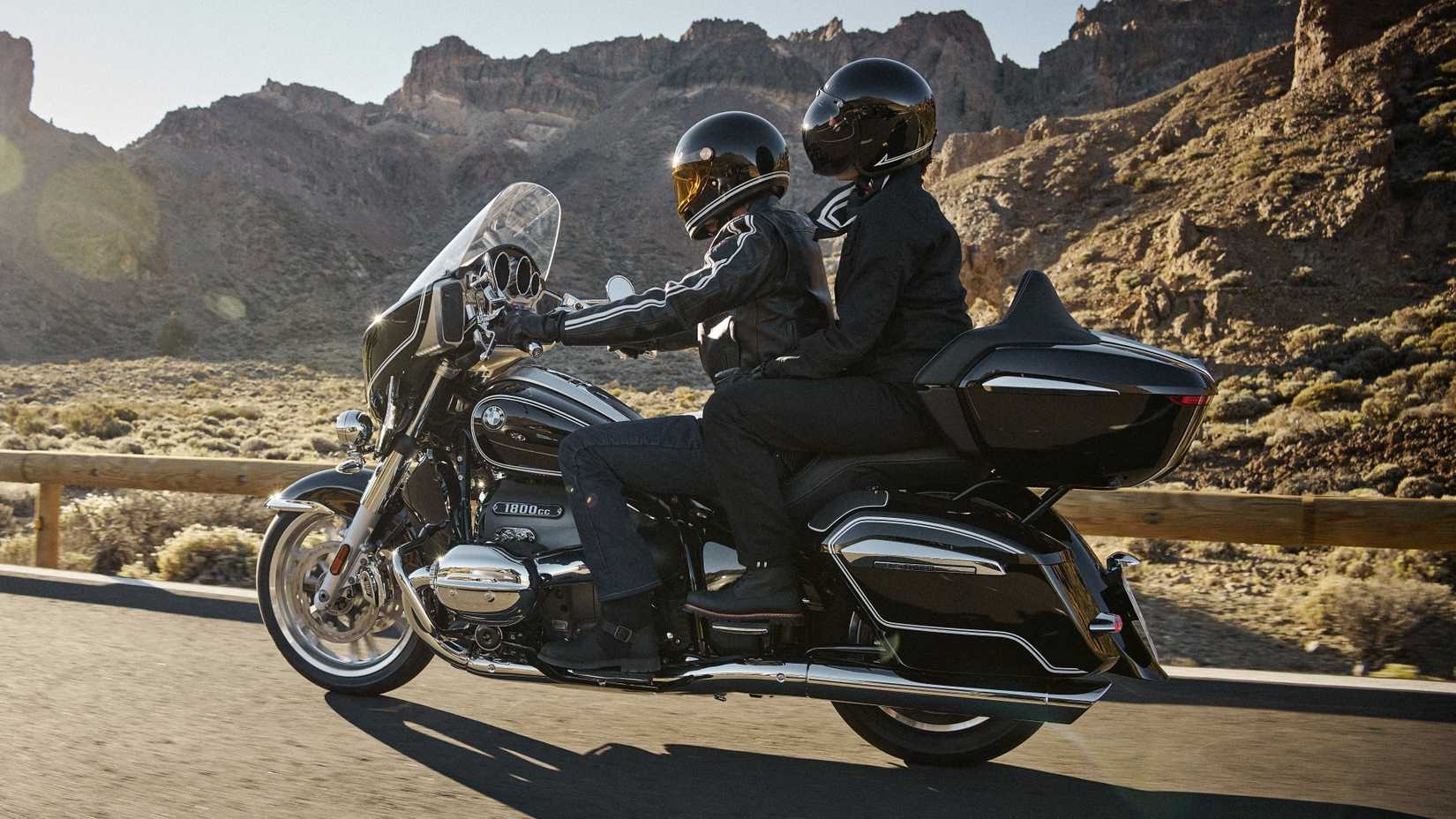 BMW R18 B TRANSCONTINENAL ACCESS WITH A PILION AUTHER DESCRIPTION