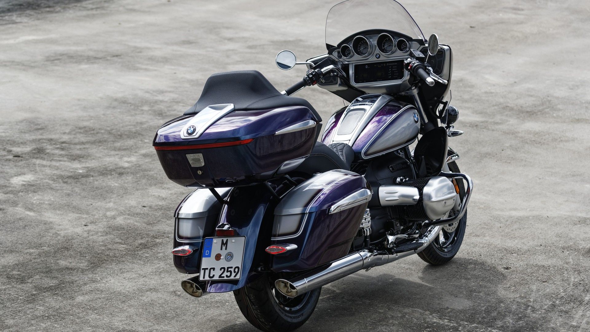 BMW R 18 Transcontinental luggage space