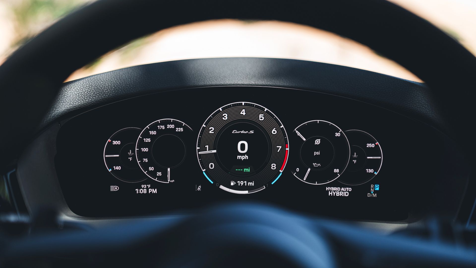 2025 Porsche Panamera Turbo S E-Hybrid Interior Tachometer