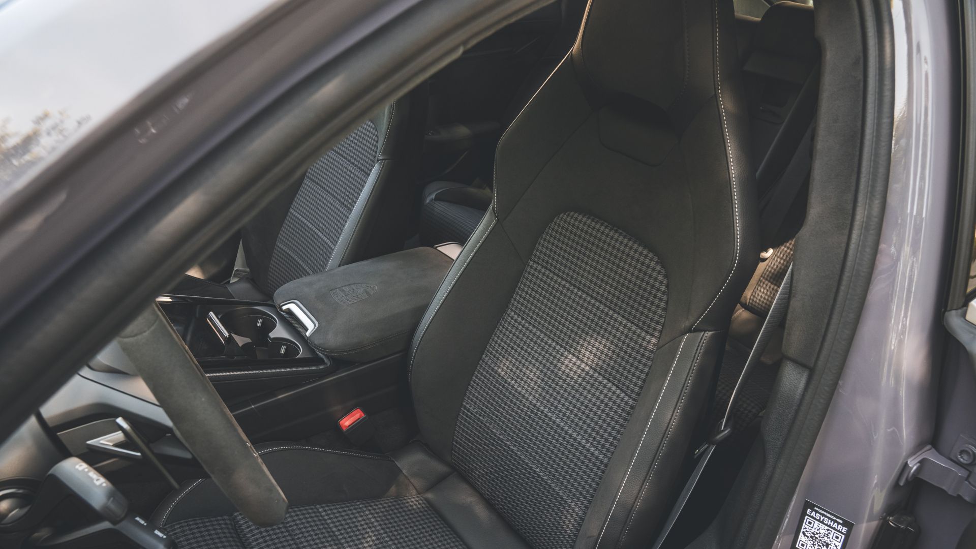 2025 Porsche Panamera Turbo S E-Hybrid Interior Front Driver Seating