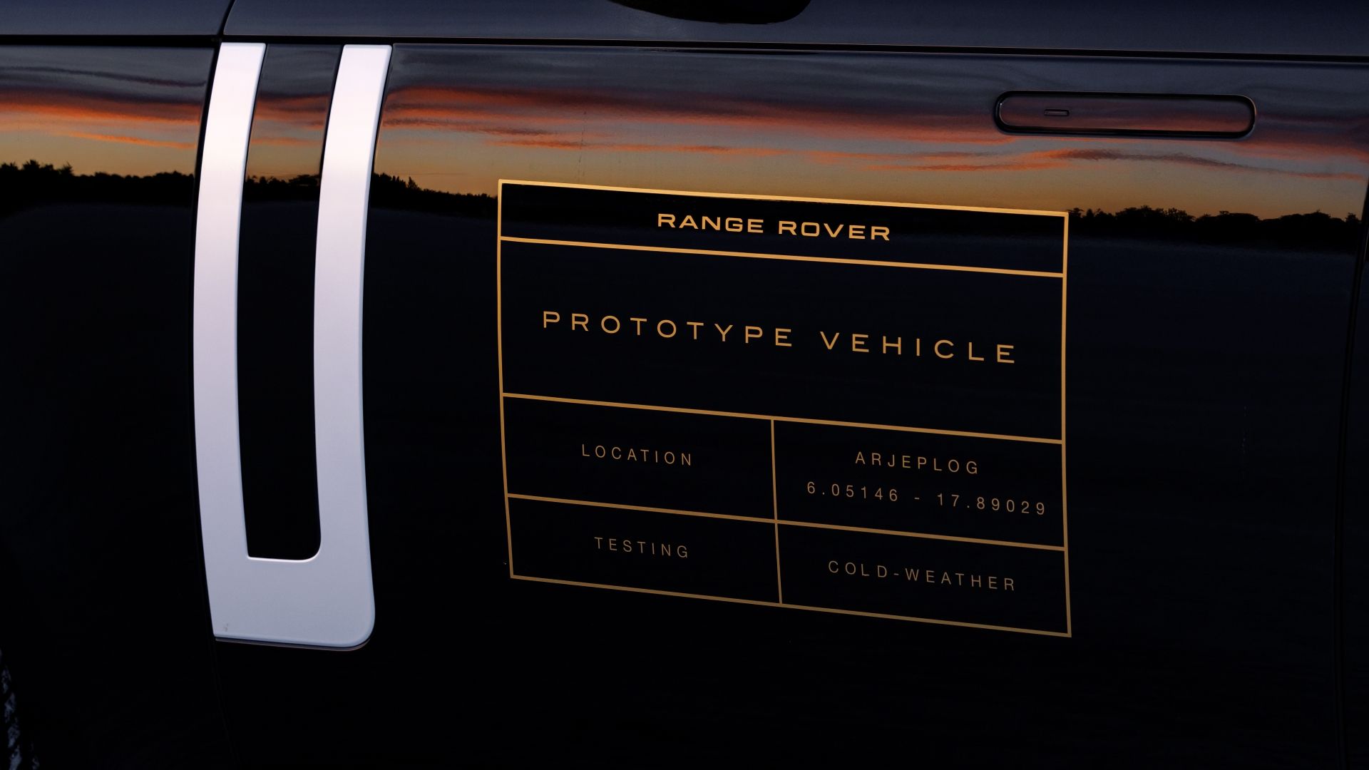 Range Rover Electric Winter Testing Badge