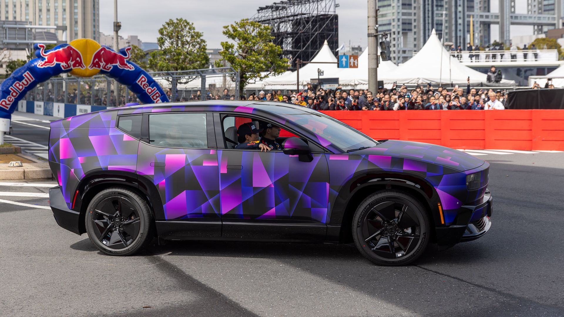 Red Bull Showrun. Honda 0 Series-1-1