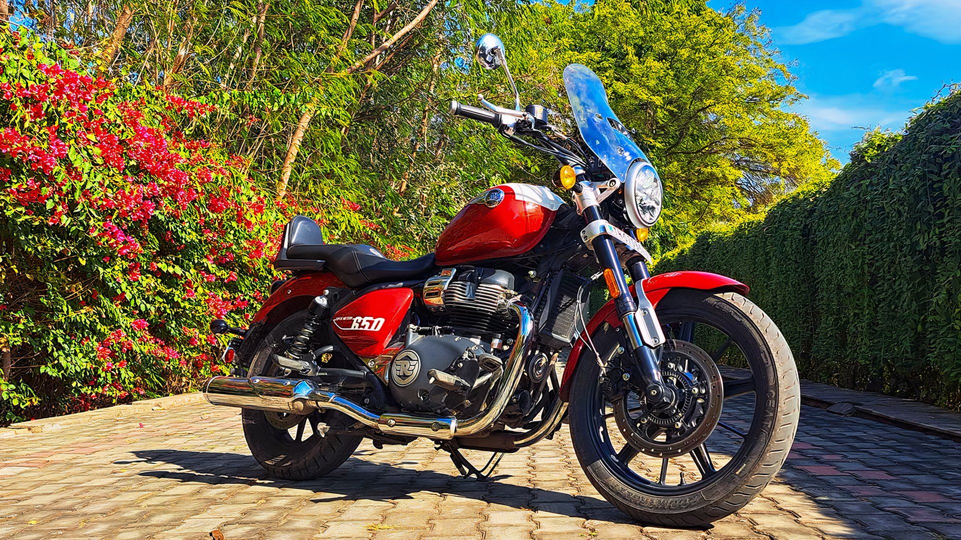 Royal Enfield Super Meteor 650 