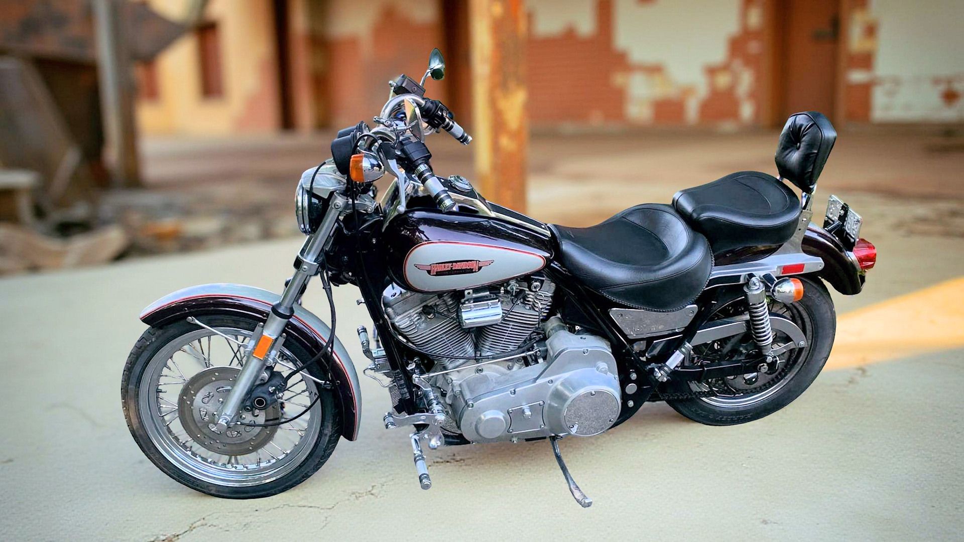 1984 Harley-Davidson FXRS Super Glide Sport Low Rider static front quarter shot