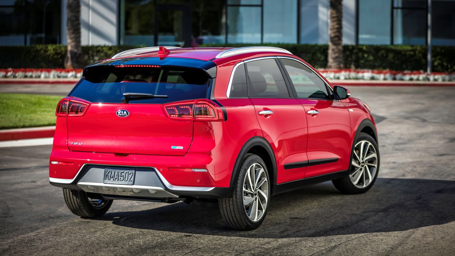 2019 Kia Niro Hybrid Rear Three-Quarter
