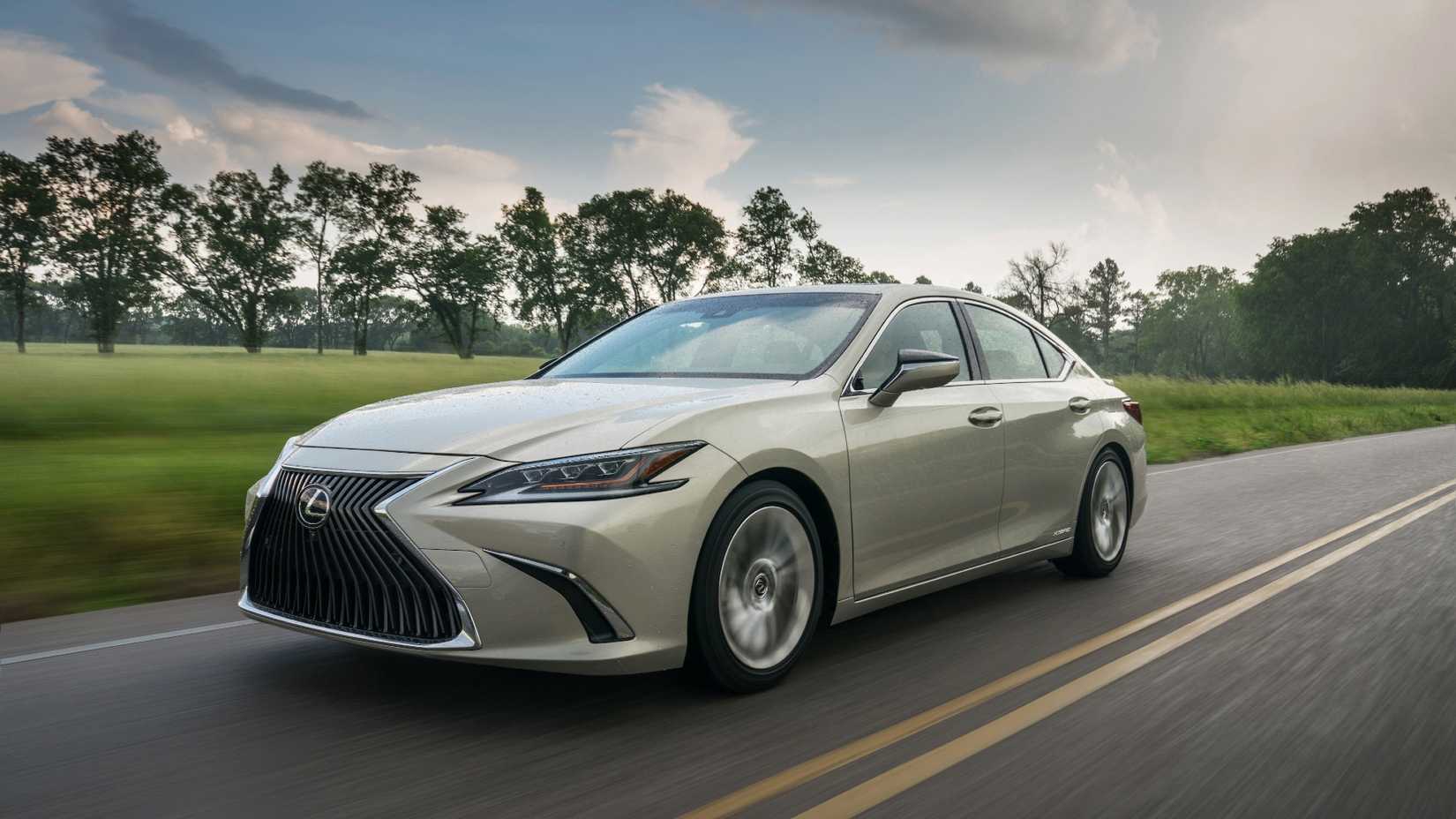 2020_Lexus_ES_300h_Exterior_09_5DADBB1C7A047812344E9B5BB290E3E3588FE0C2