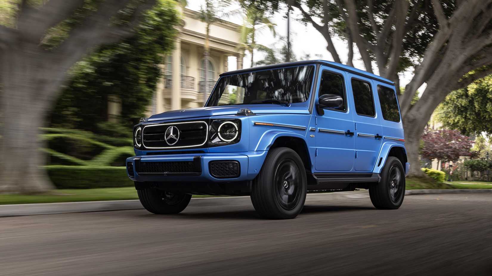 2025_MercedesBenz_G580_29