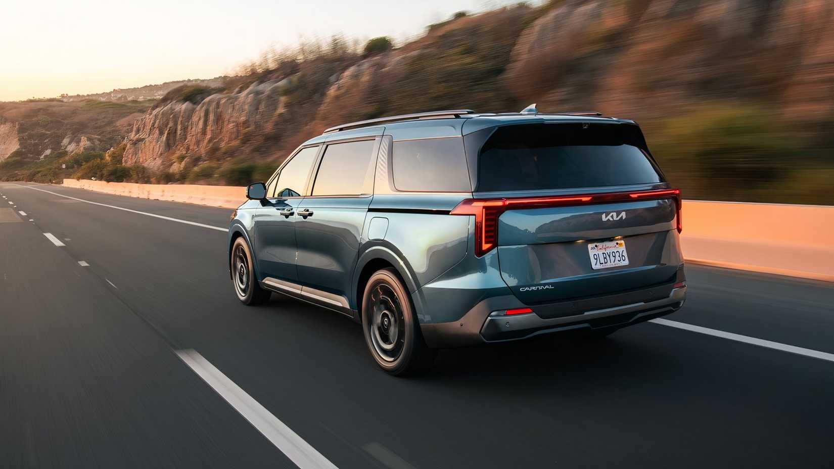 2026 Kia Carnival Minivan Still Affordable Despite Small Price Increase