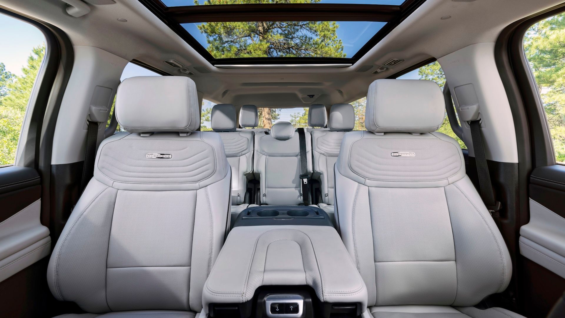 2025 Ford Expedition Platinum Ultimate white interior