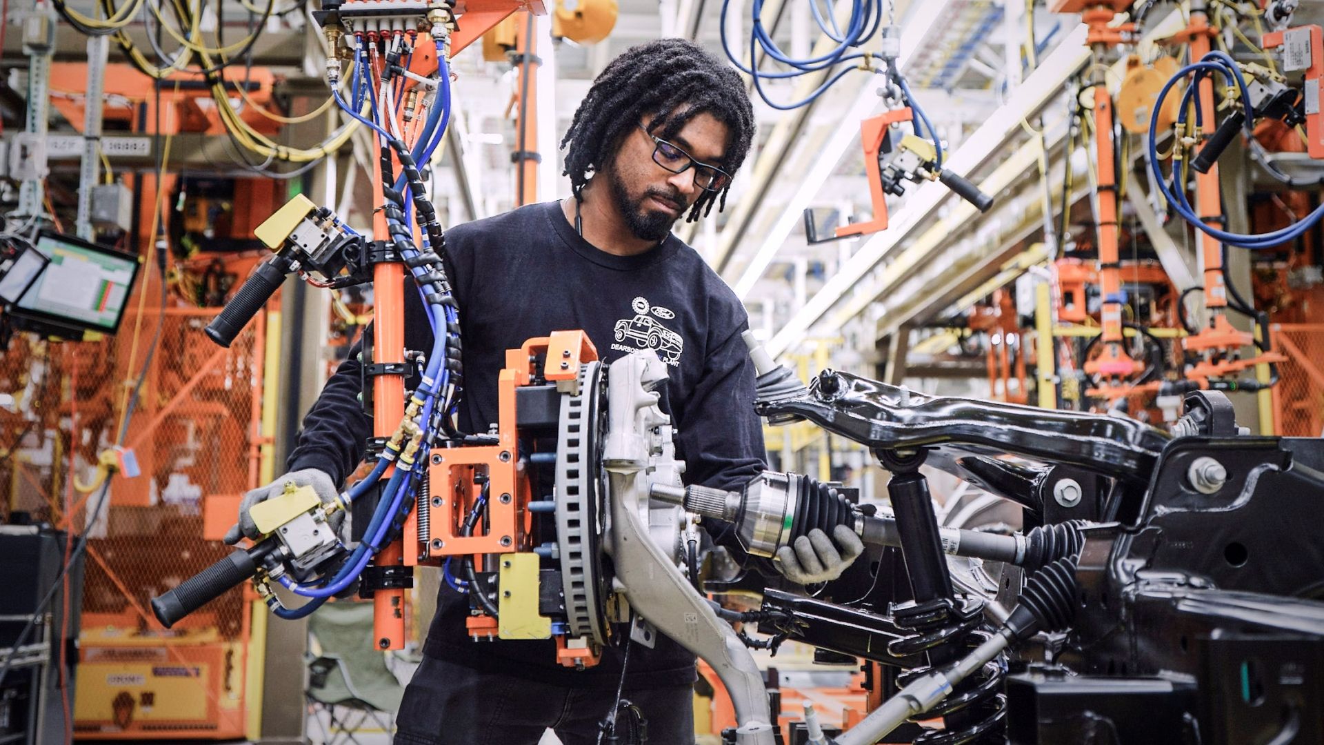 2023 Ford F-150 Lightning Manufacturing 02