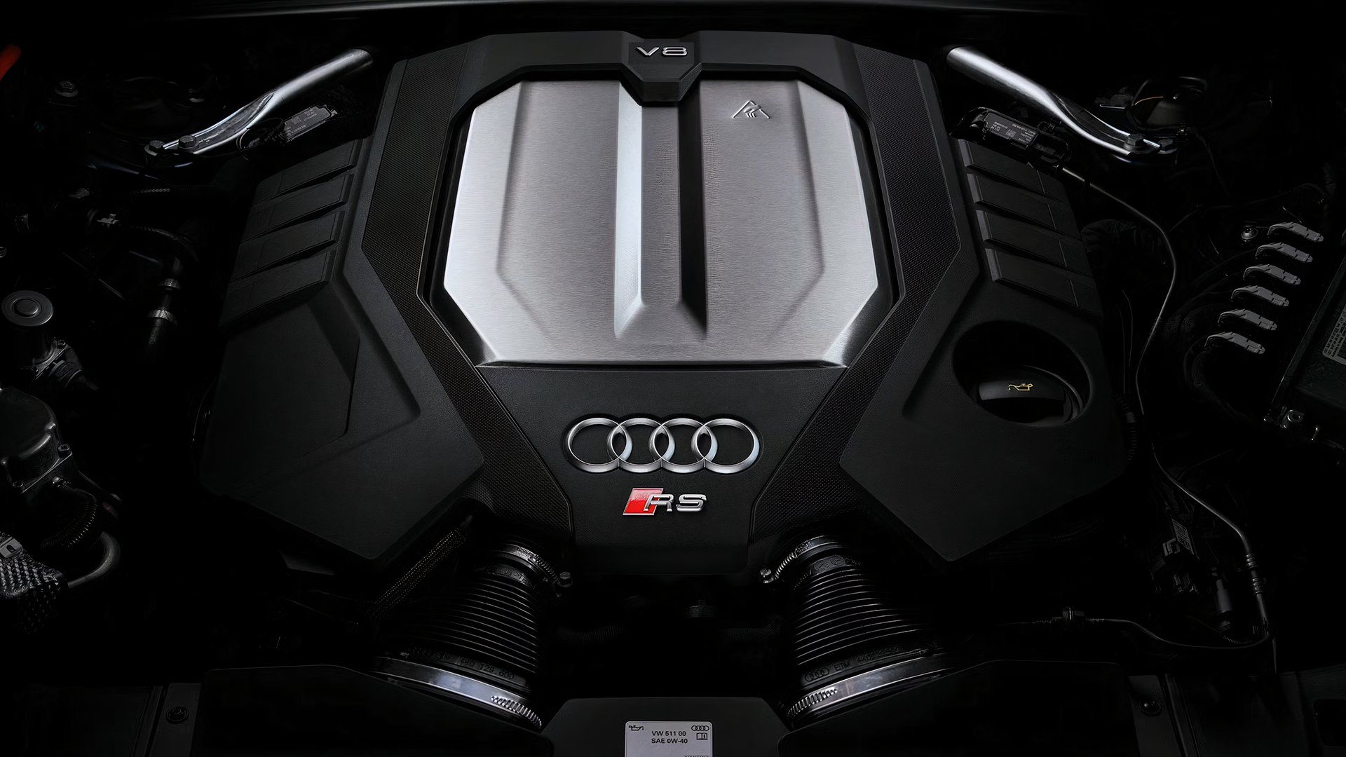 2025 Audi RS 6 Avant engine
