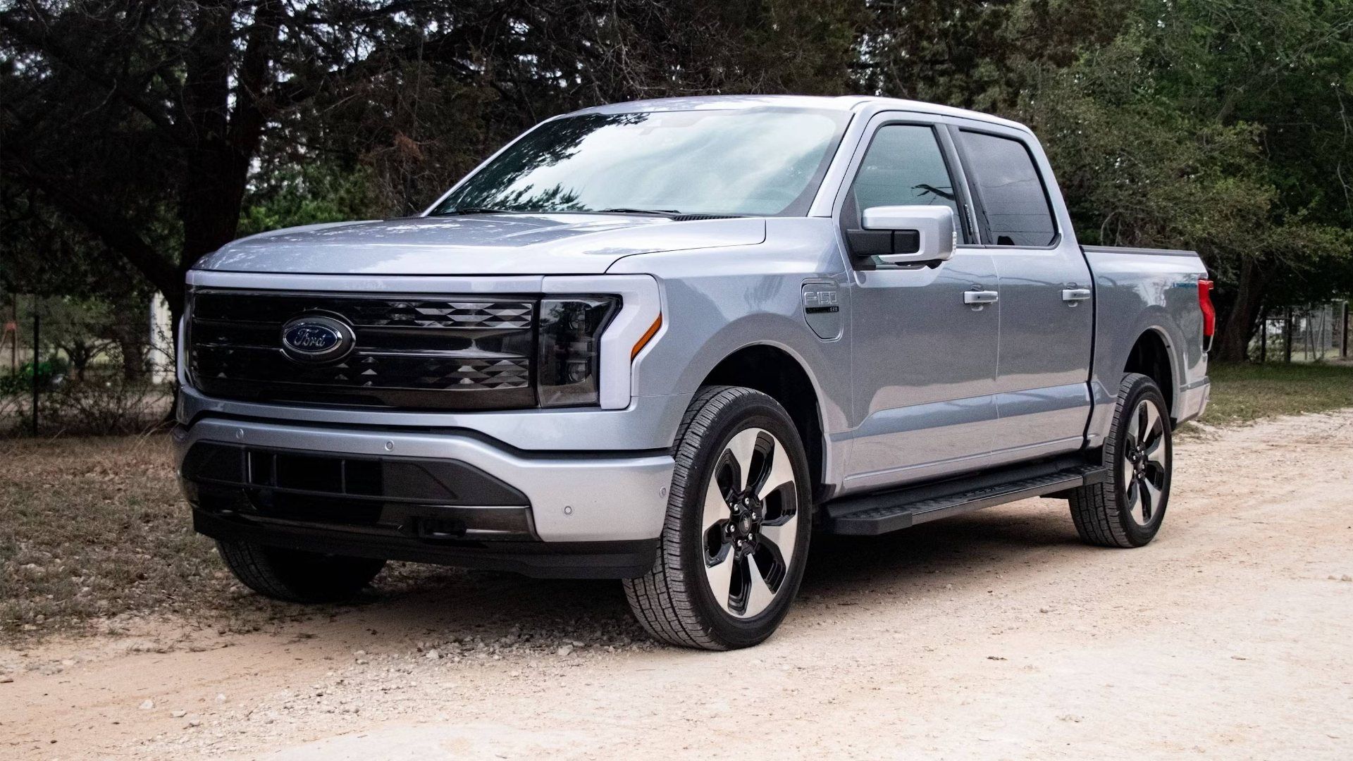 2025 Ford F150 Lightning Front Three Quarter