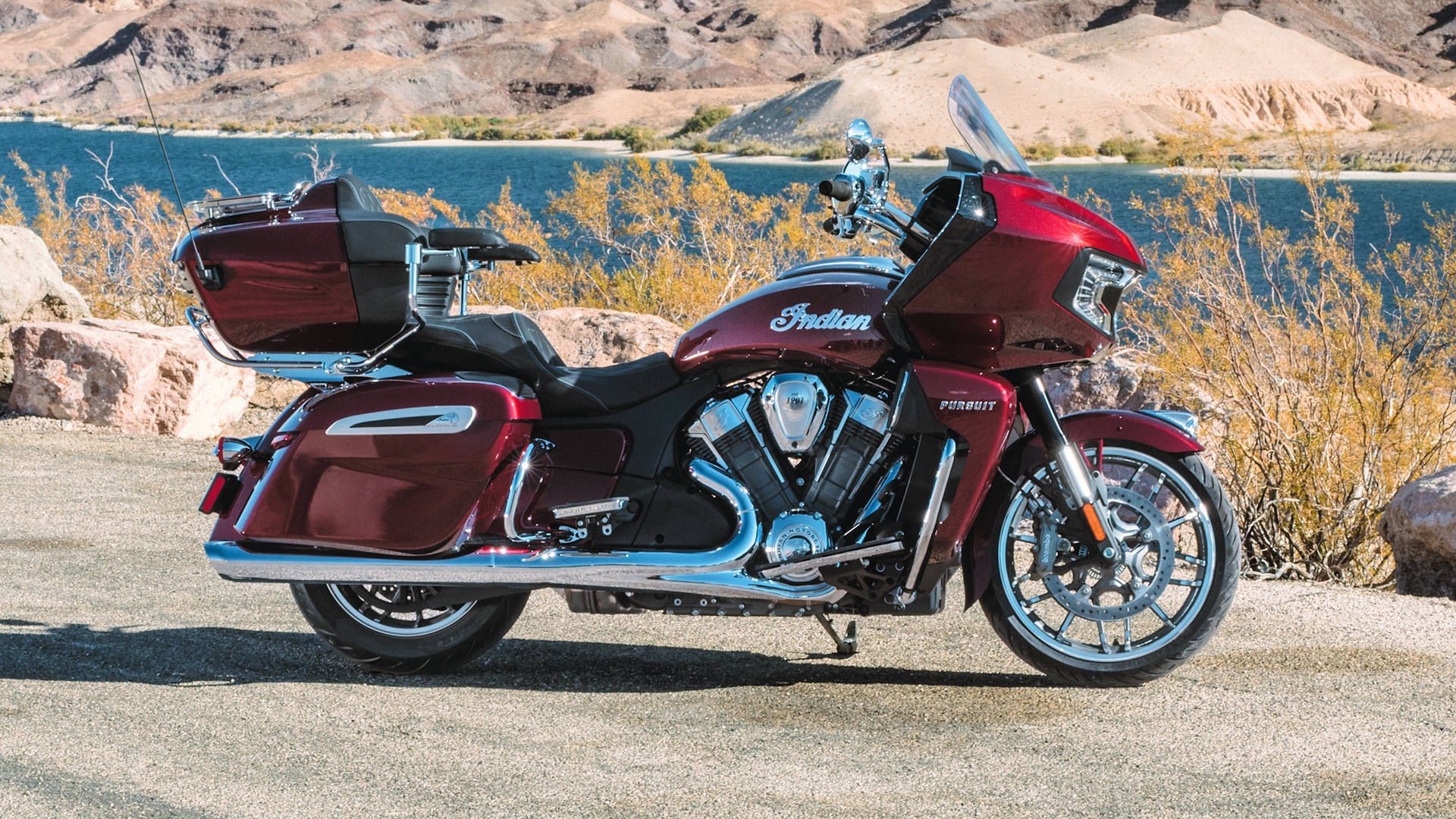 2025 Indian pursuit limited static profile shot