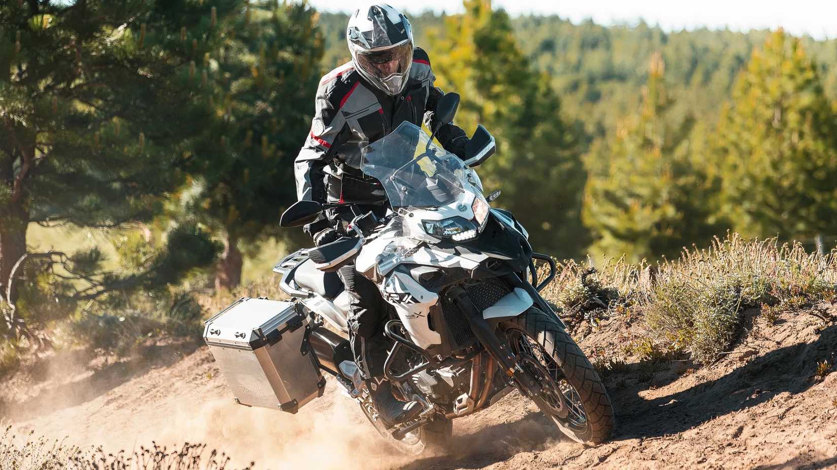 Benelli TRK 502X off-roading hd wallpaper