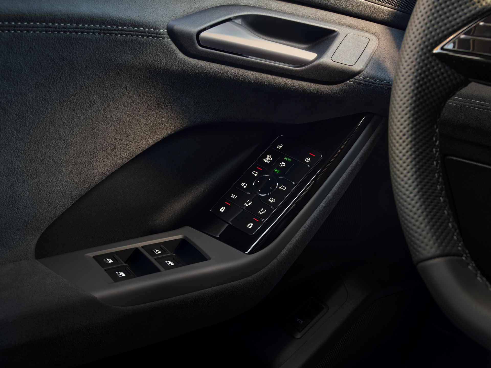 2026 Audi Q6 Sportback e-tron-12