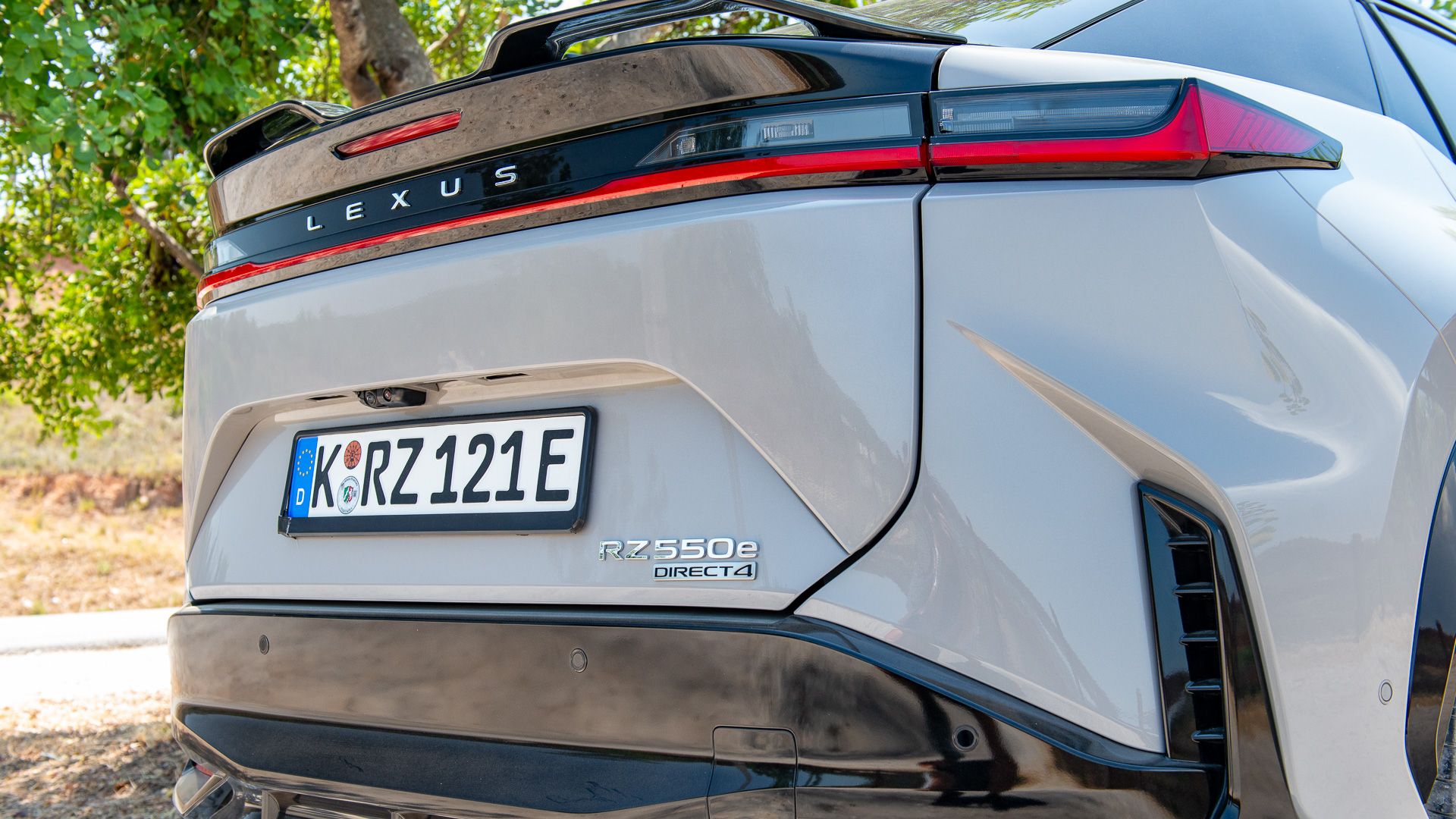 2026 lexus rz 550e f sport awd front-20