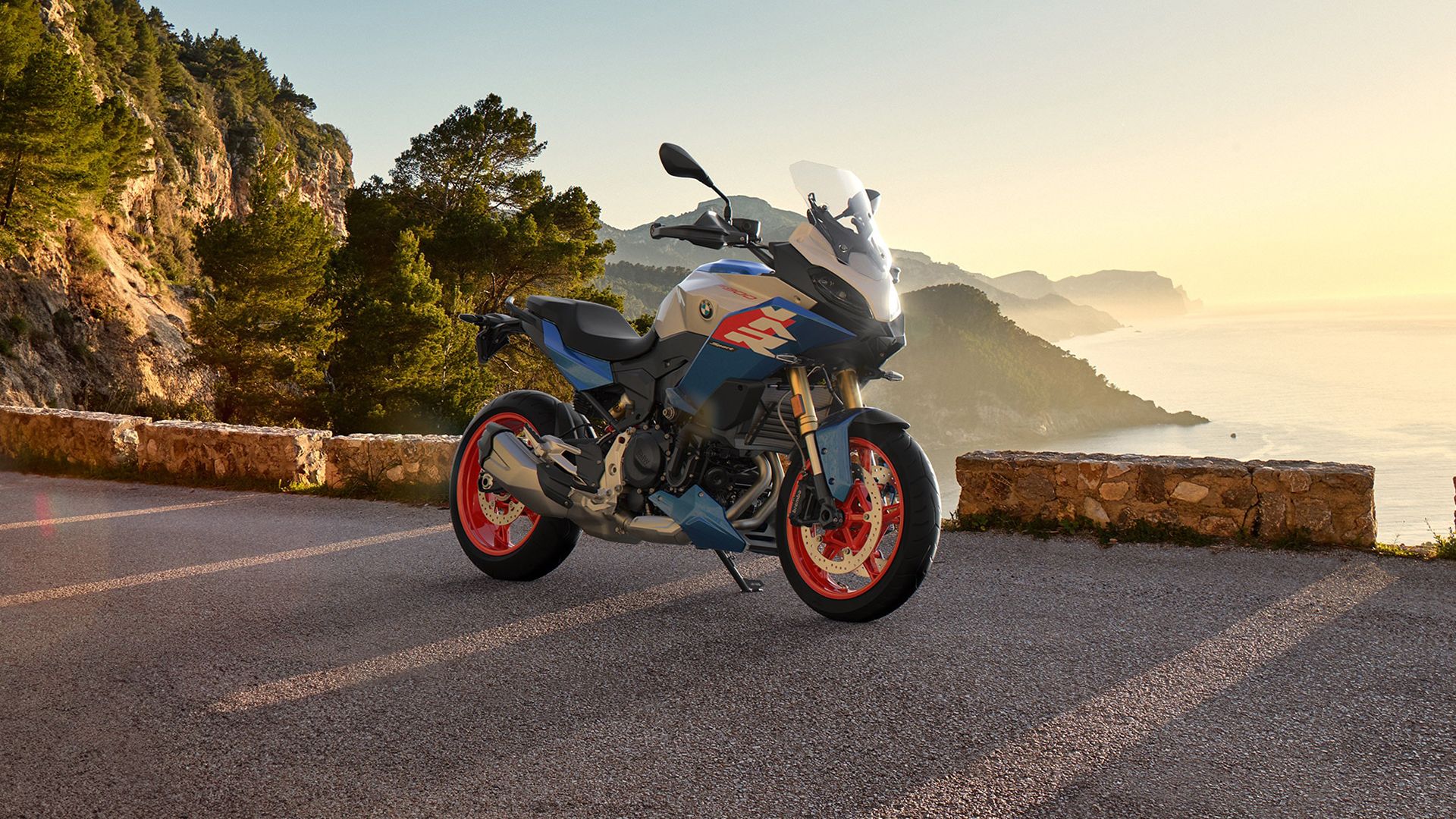 The F 900 XR Is The Affordable BMW Bike That Does It All