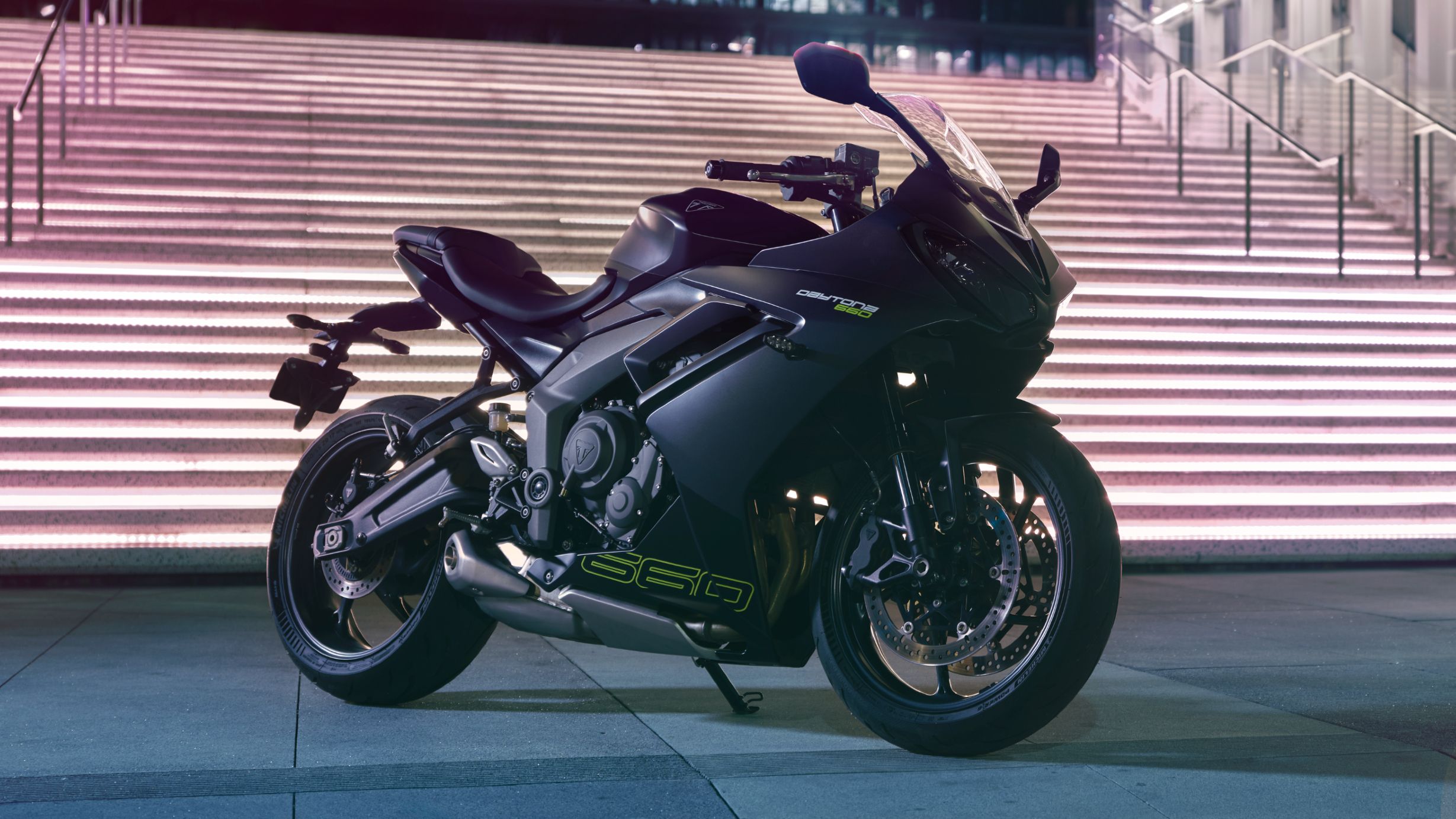 DAYTONA_MY24_2105_JP