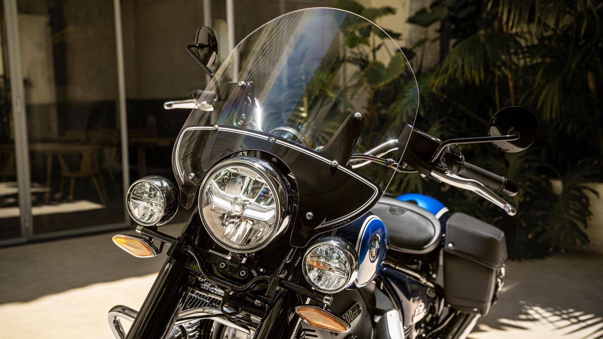 2025 BMW R 18 Classic Front