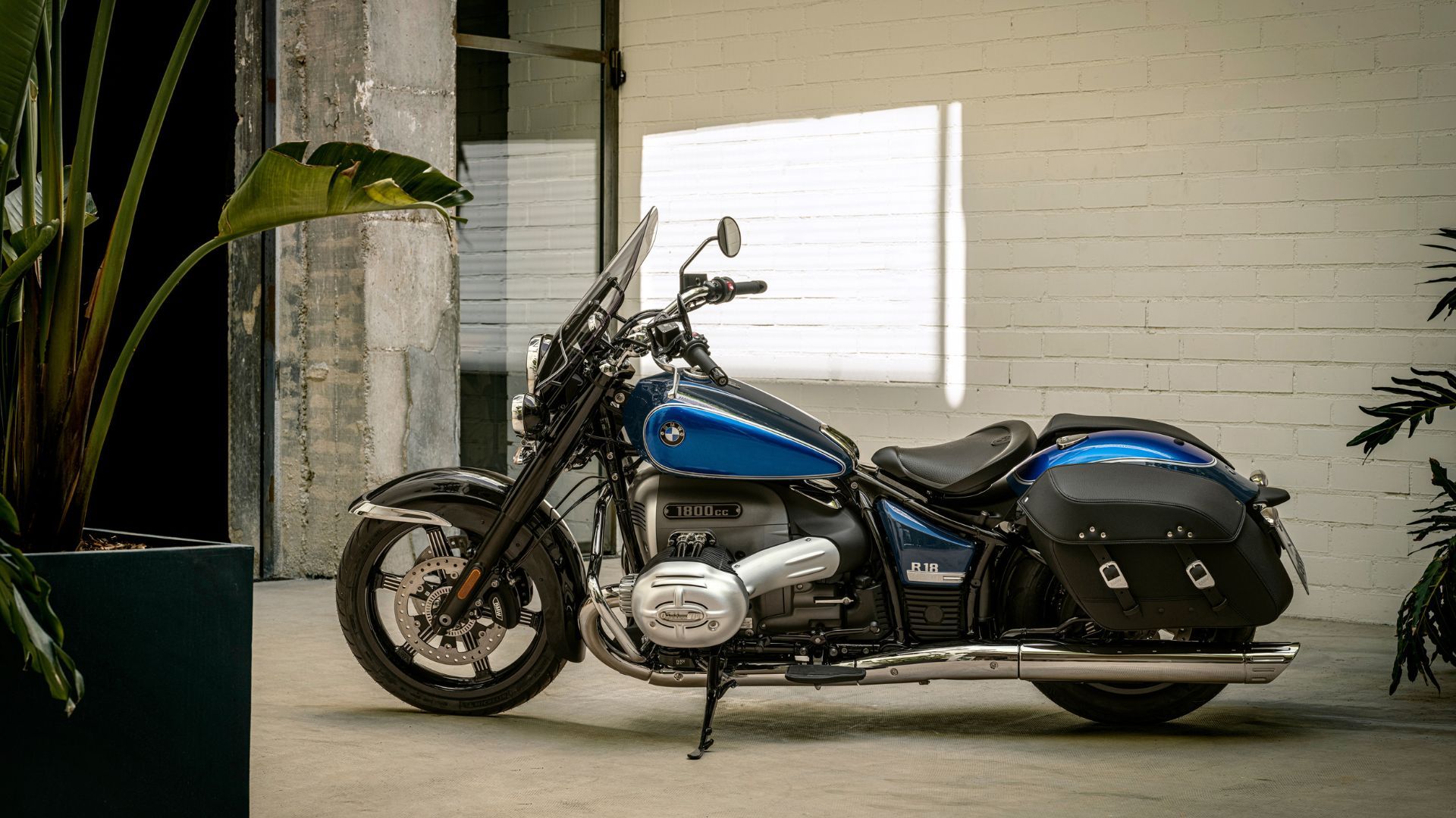 2025 BMW R 18 Classic Side