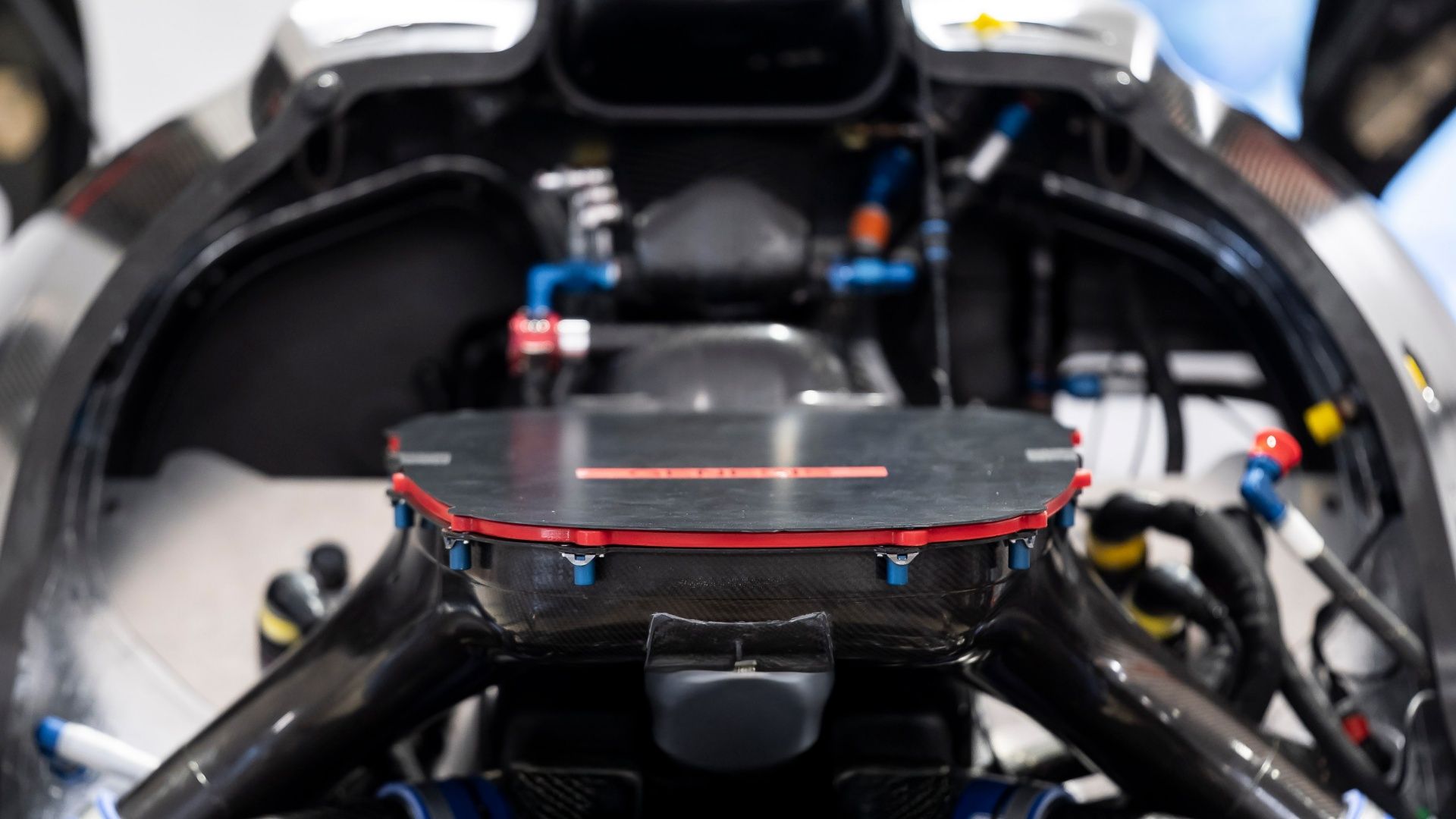 GMR-001 Hypercar engine 