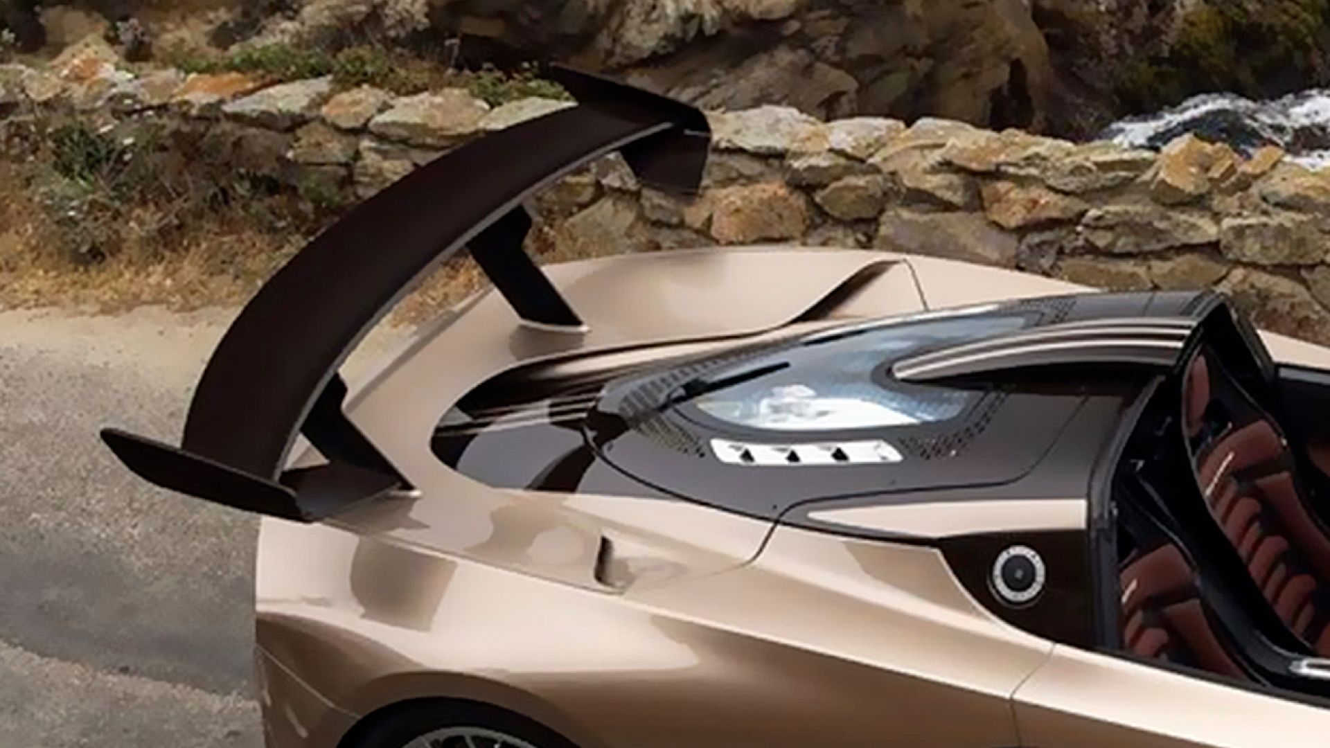 Sports car upscale-03