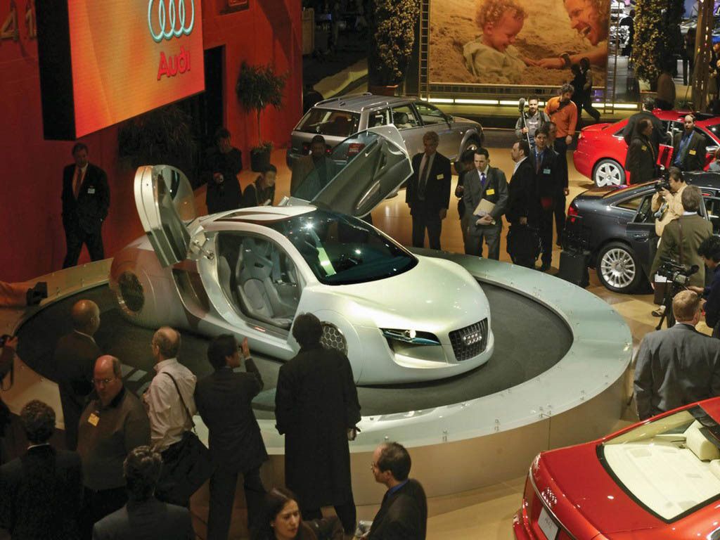 2004 Audi RSQ Concept